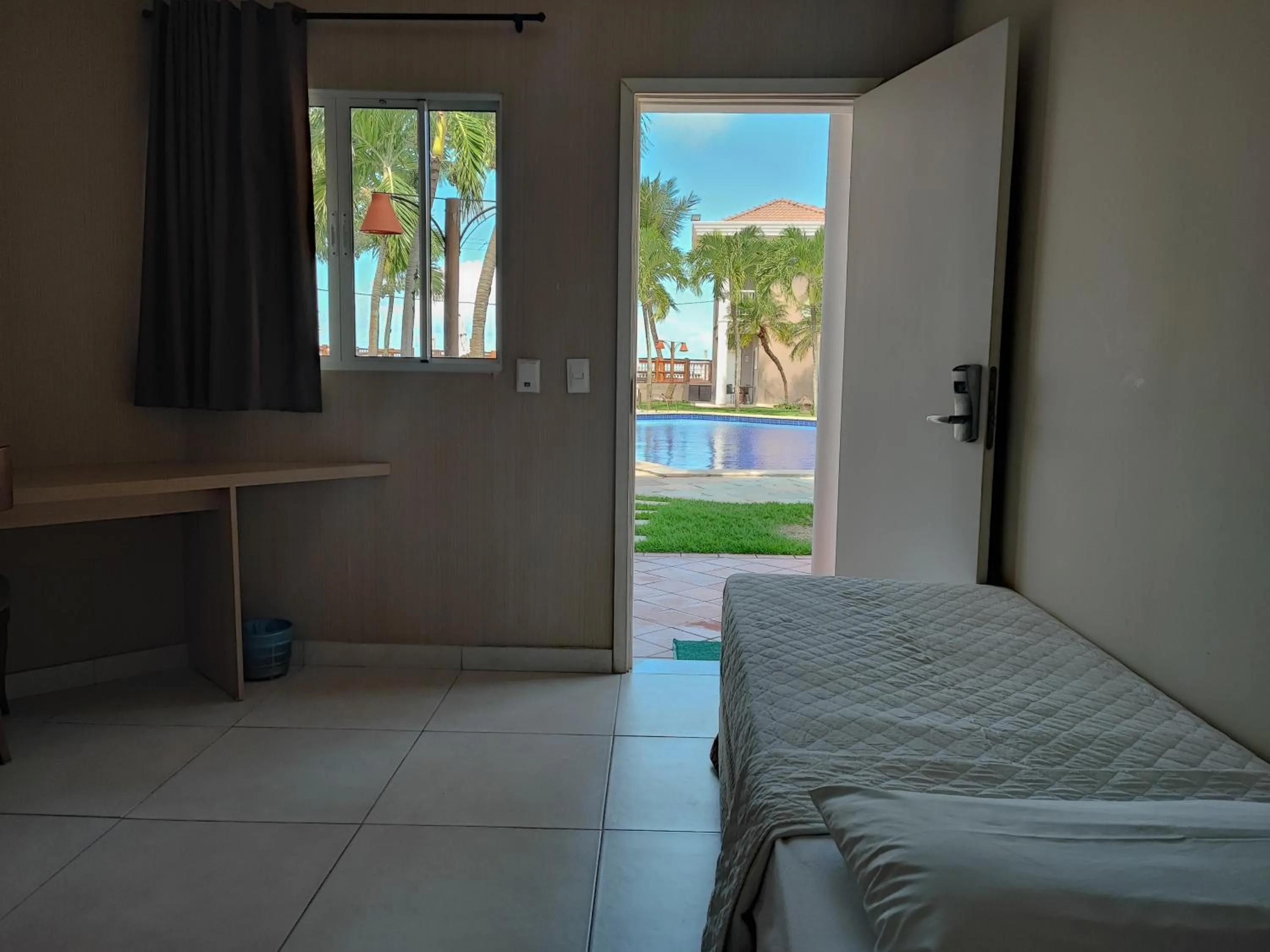 Photo of the whole room, Bed in Hotel Coral Beach