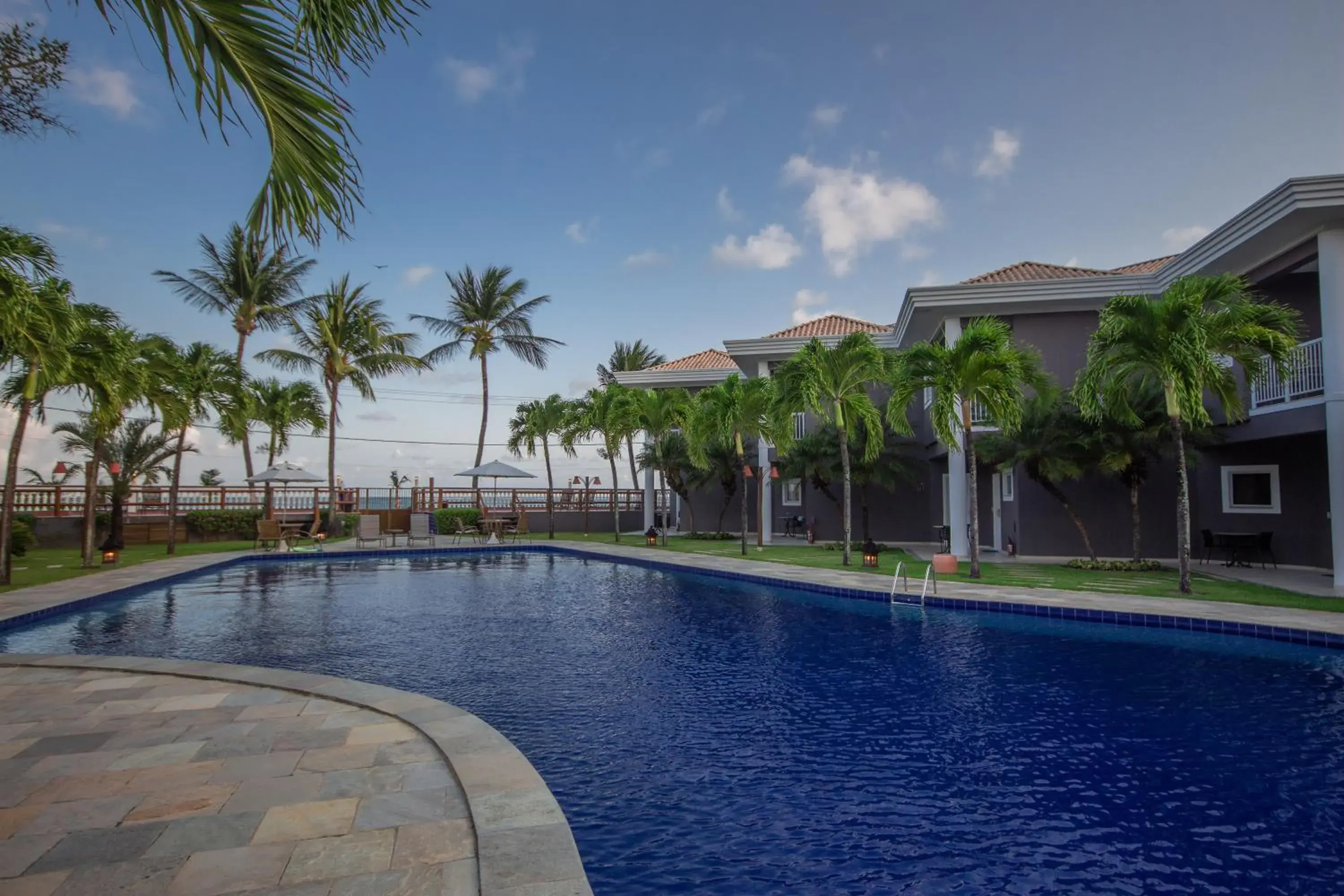 Property building in Hotel Coral Beach Property building in Hotel Coral Beach