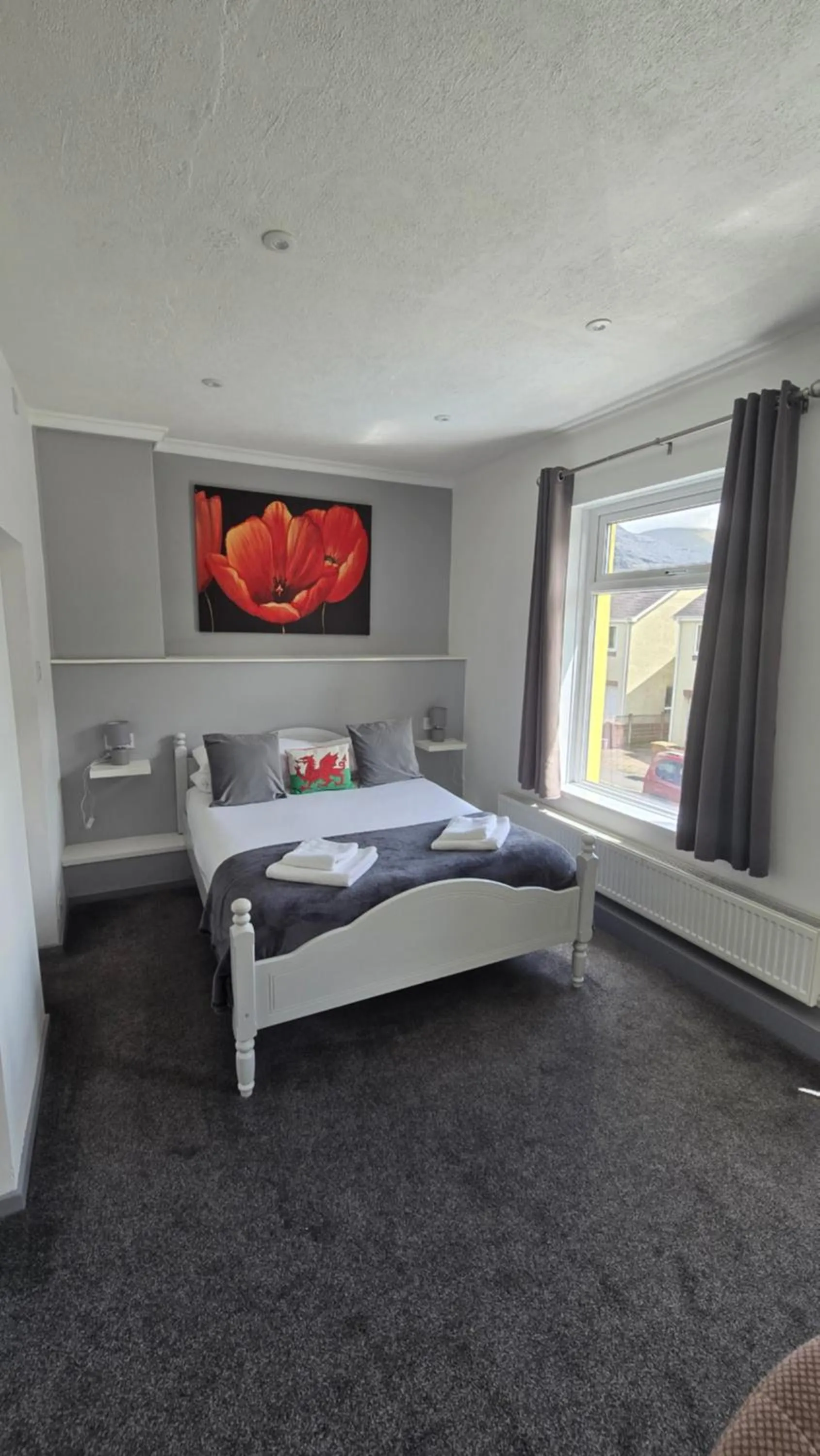 Bed in Y Gwynedd Inn