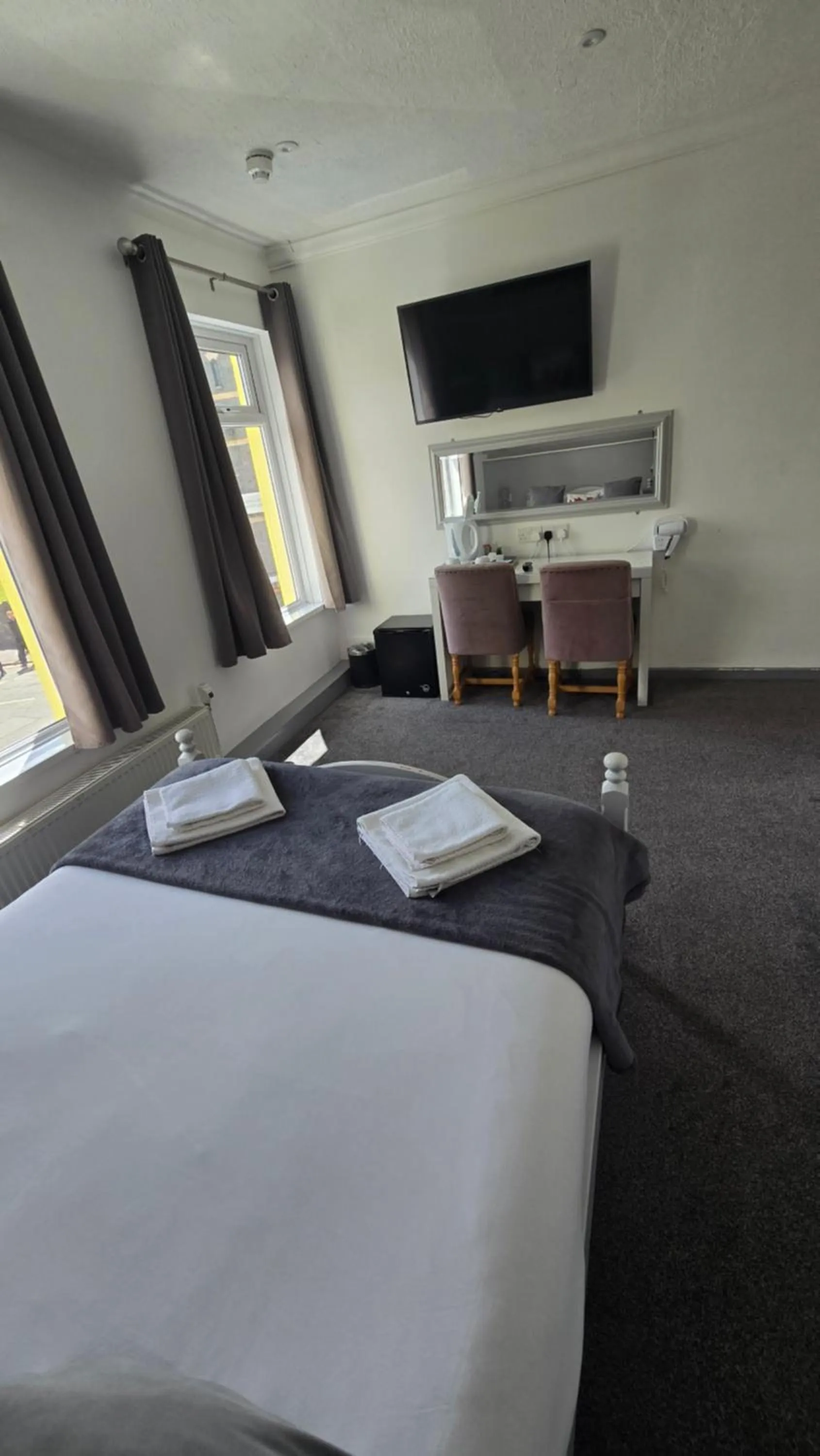 Bed in Y Gwynedd Inn