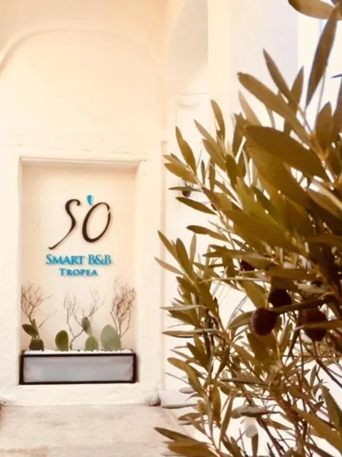 Property logo or sign in S'O Smart B&B Tropea