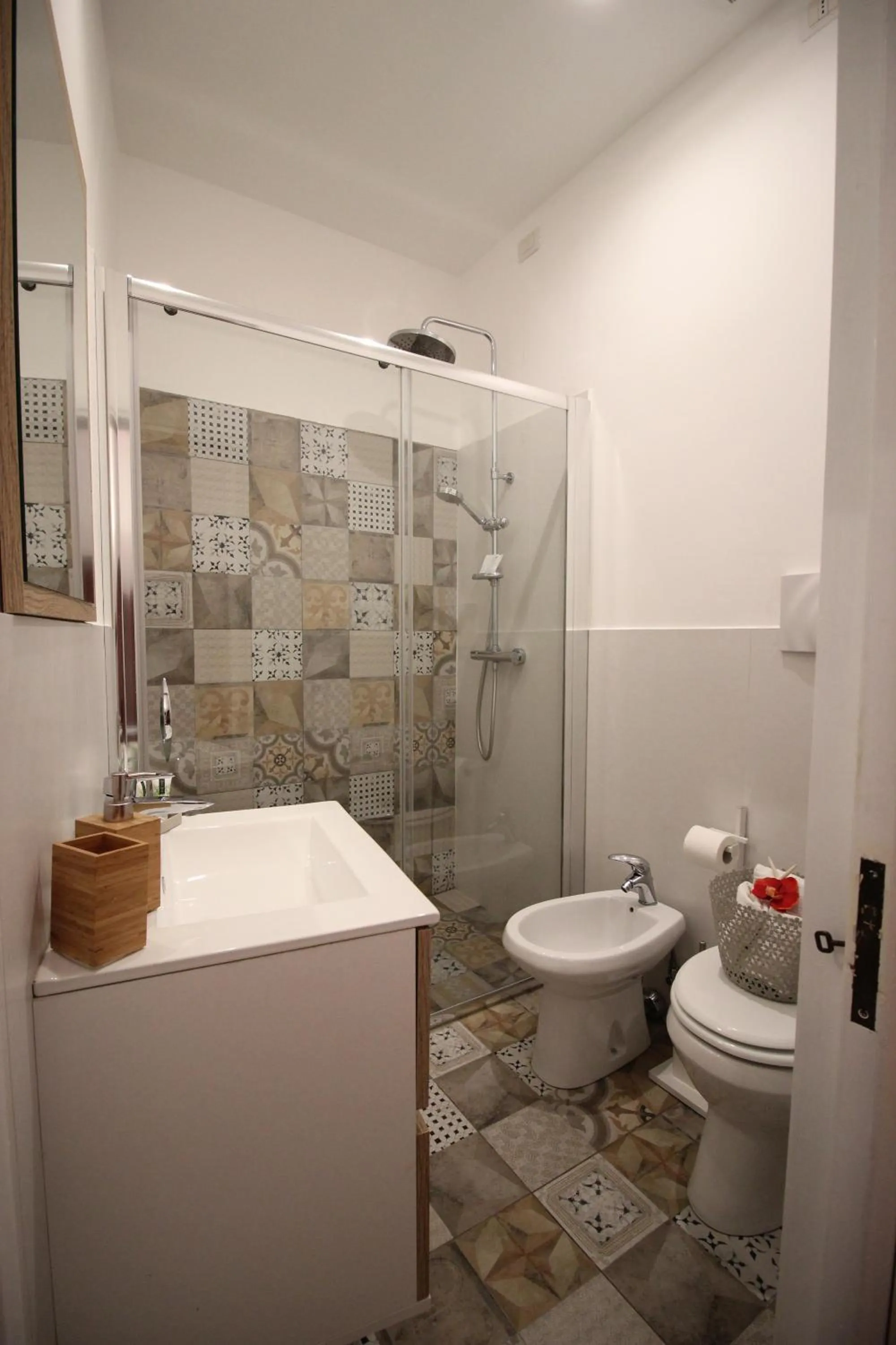 Shower in S'O Smart B&B Tropea