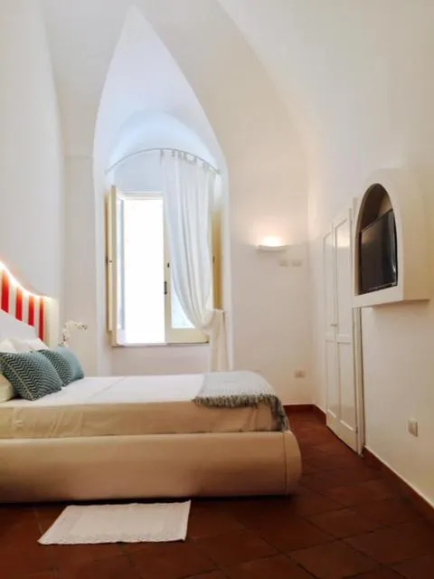 Photo of the whole room, Bed in S'O Smart B&B Tropea