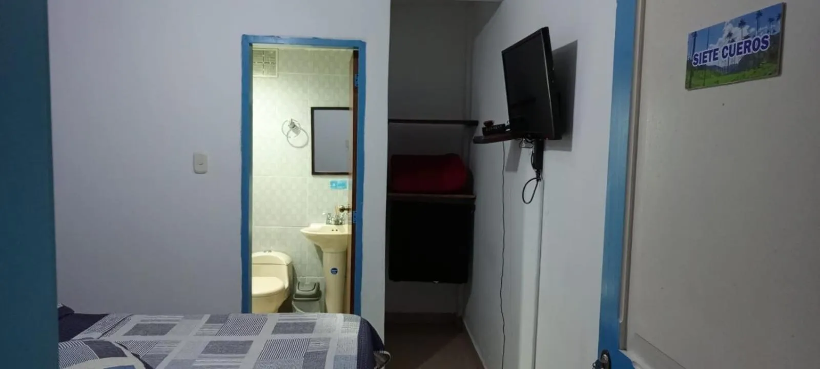 Bed in Hostal Bosque de Niebla
