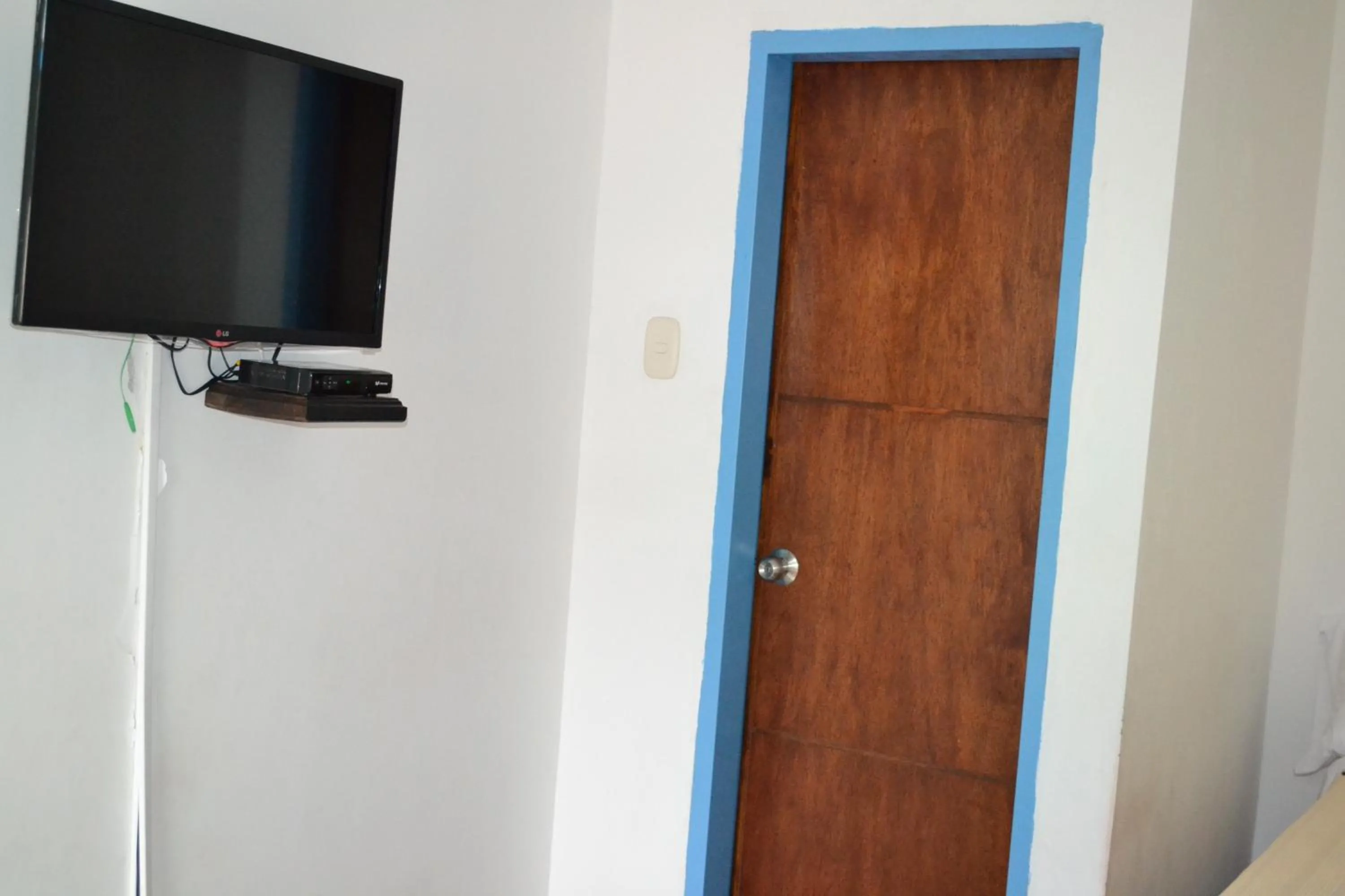 TV and multimedia in Hostal Bosque de Niebla
