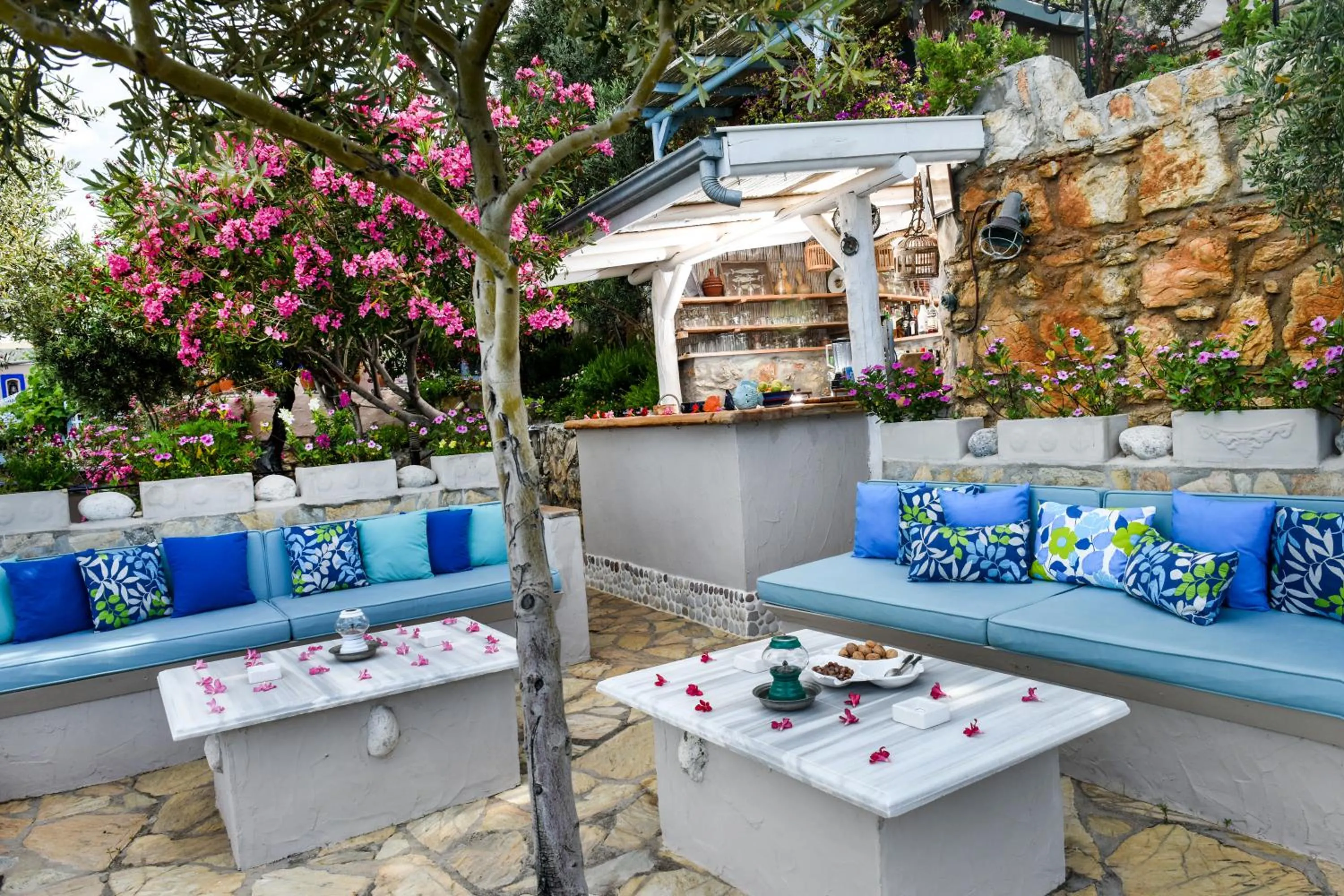 Lounge or bar in Beyaz Yunus Hotel - Adult Only