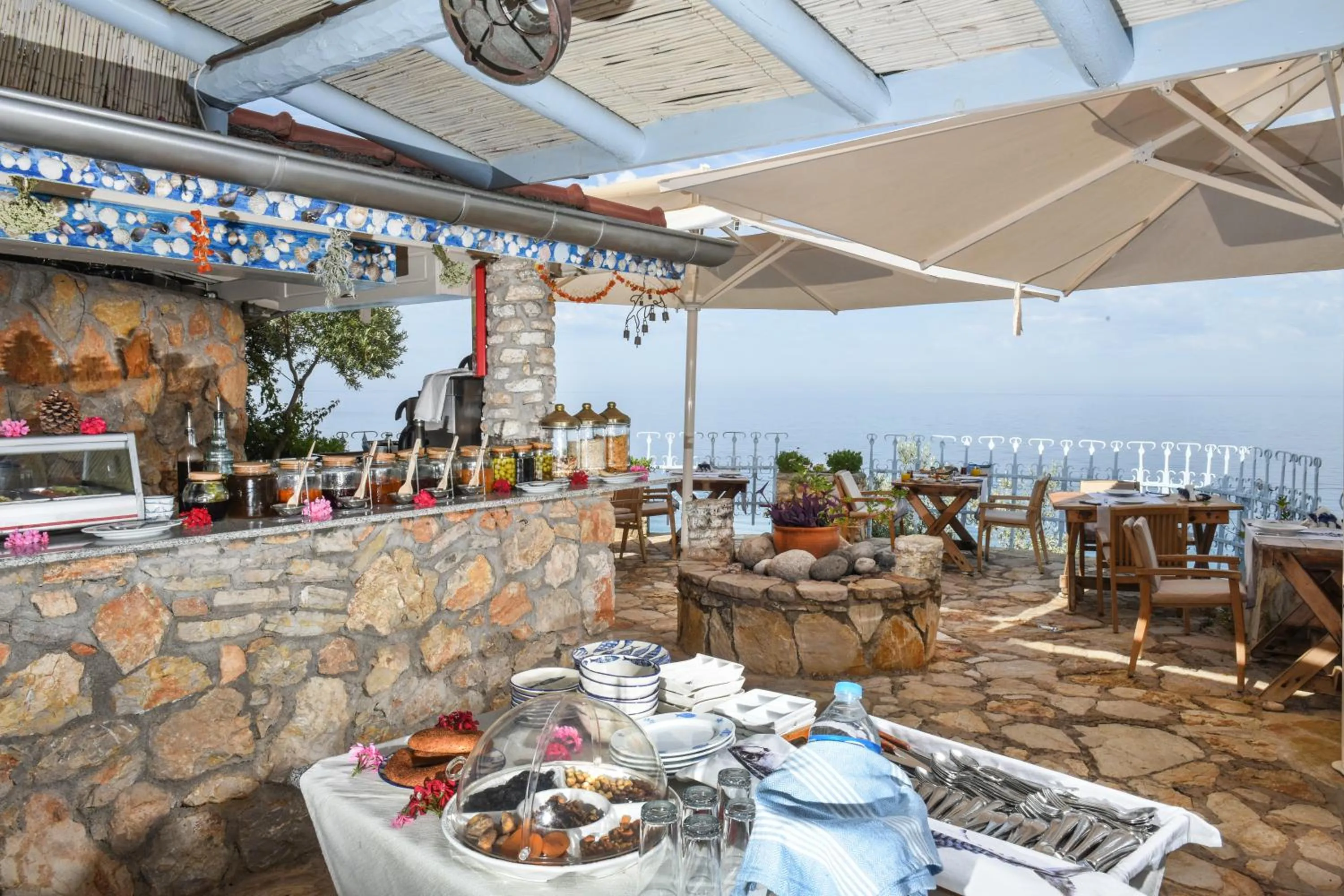 Restaurant/places to eat in Beyaz Yunus Hotel - Adult Only