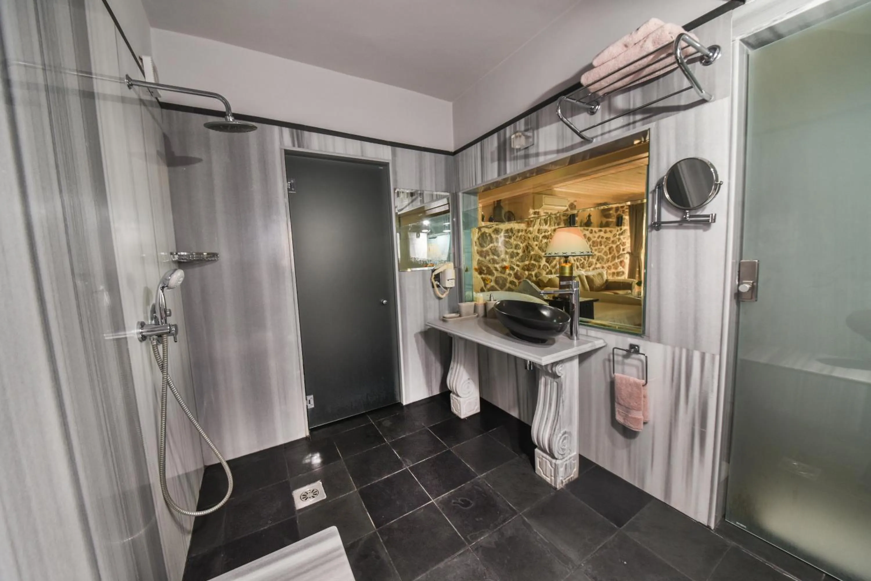 Bathroom in Beyaz Yunus Hotel - Adult Only