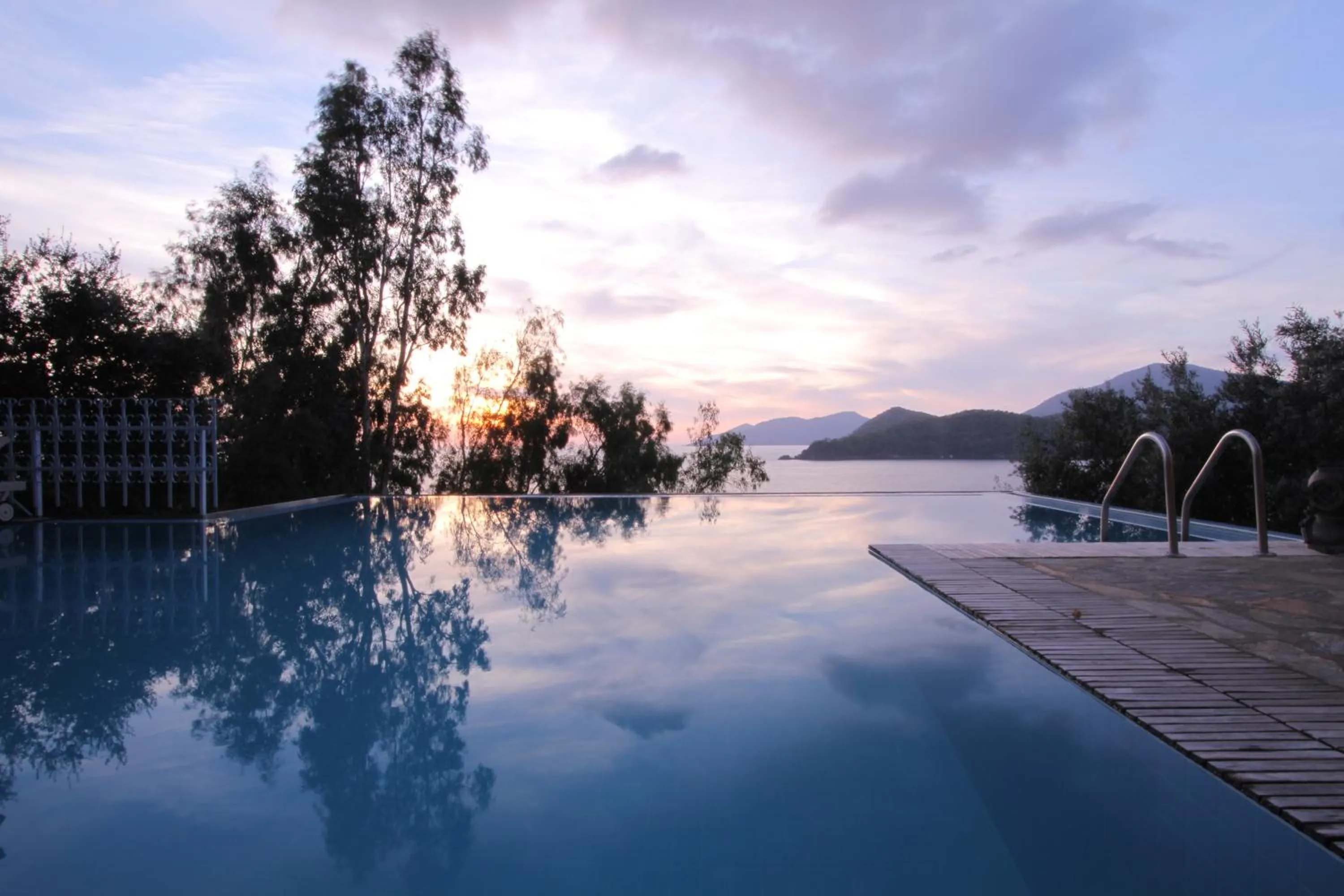 Summer in Beyaz Yunus Hotel - Adult Only