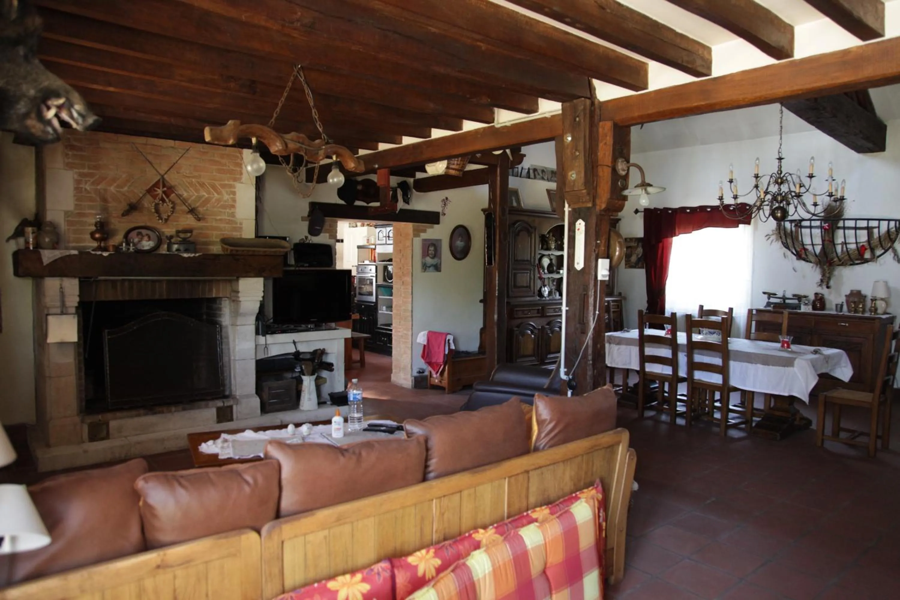 Communal lounge/ TV room in La Grange