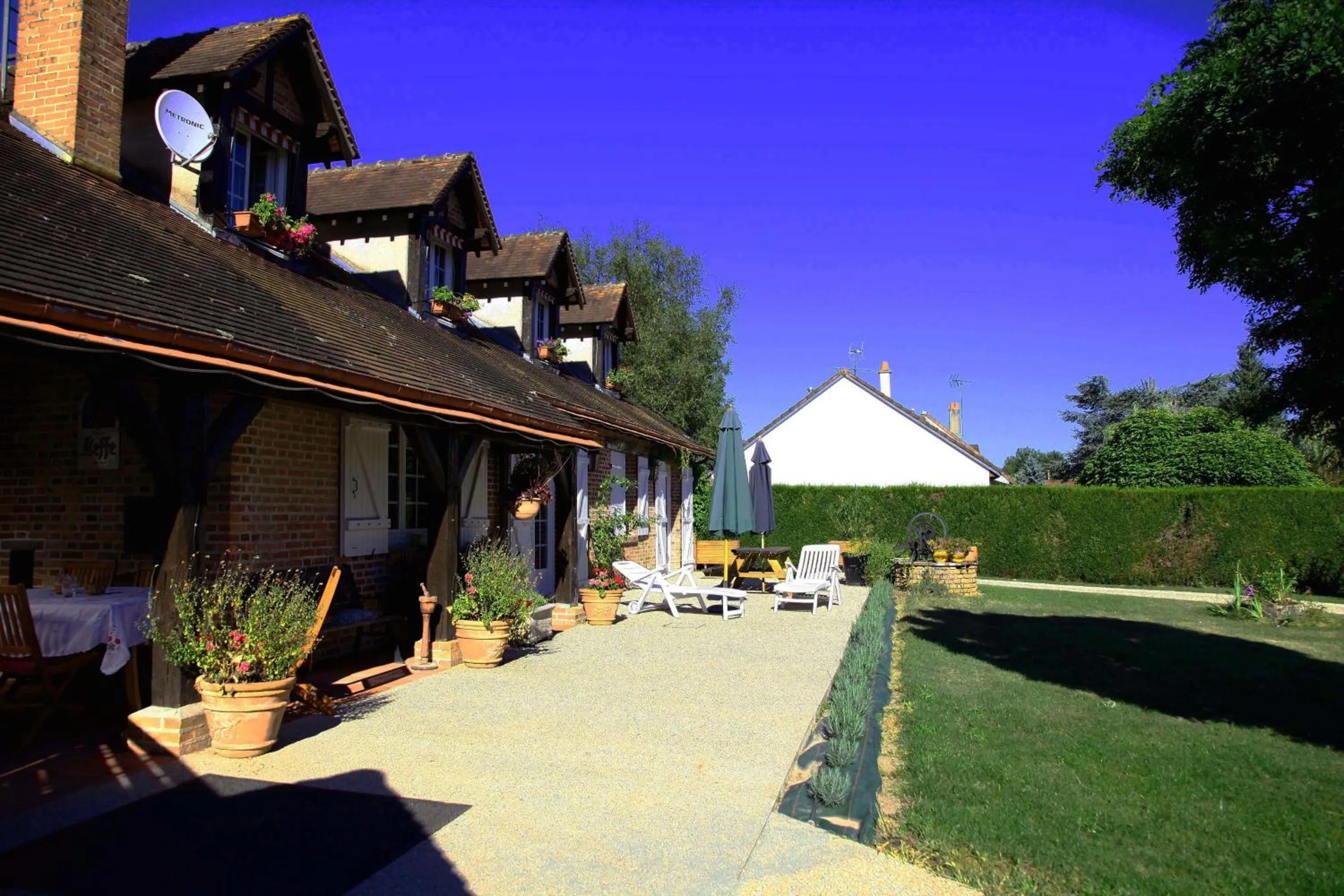 Property building in La Grange