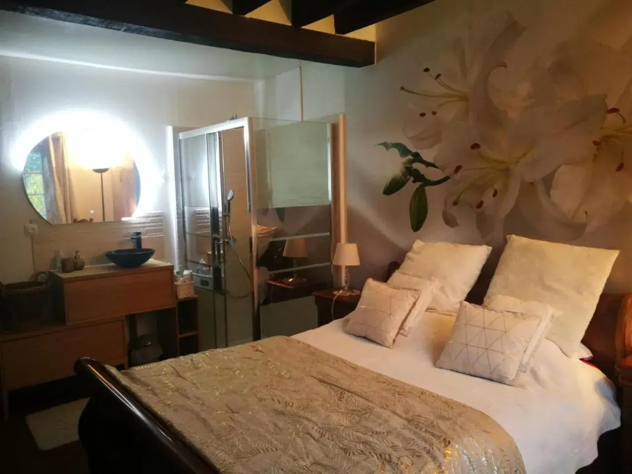 Double Room with Garden View in La Grange Double Room with Garden View in La Grange