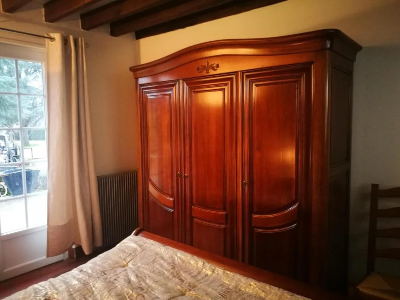 Photo of the whole room, Bed in La Grange
