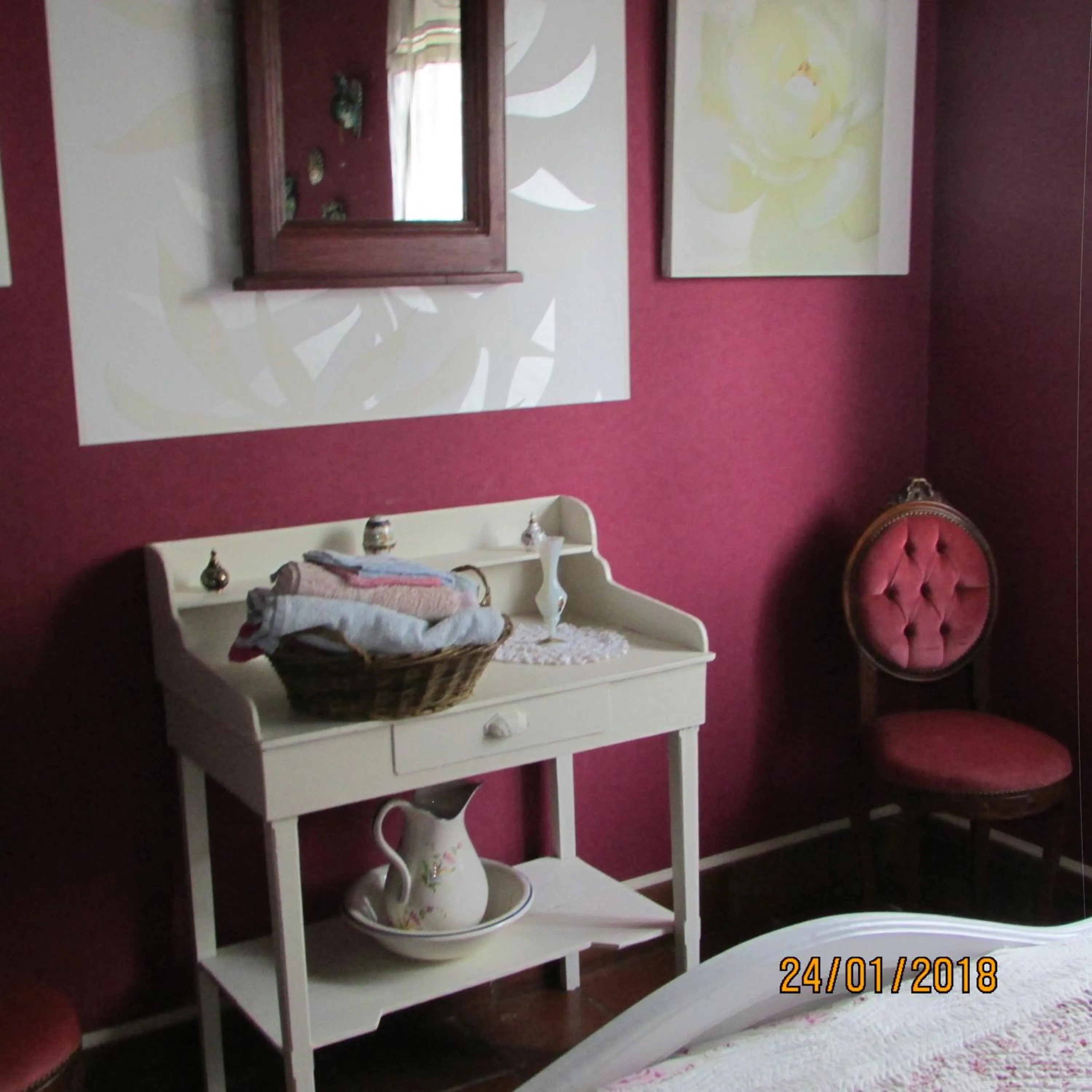 Coffee/tea facilities, Bed in La Grange