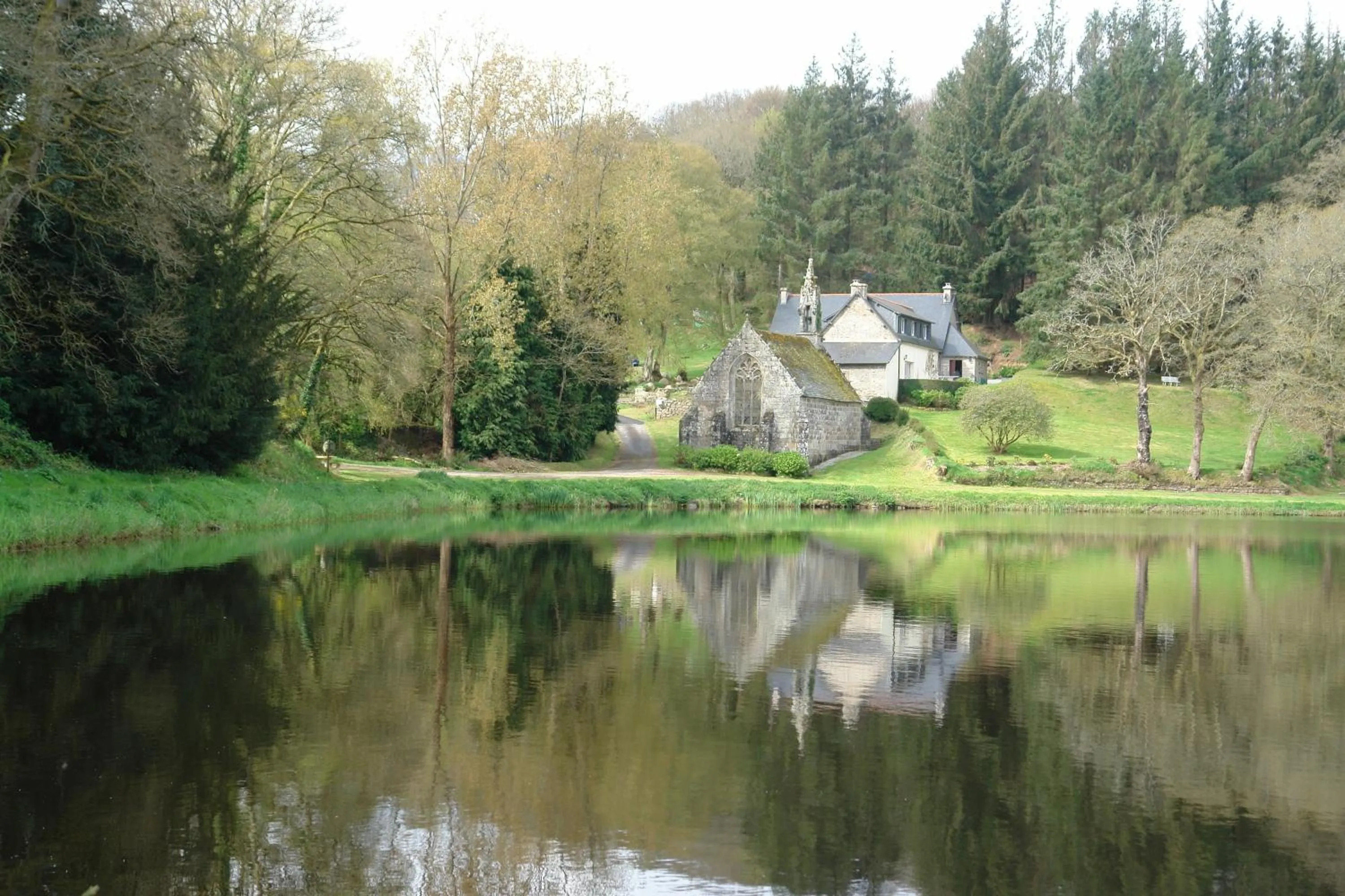 Lake view in Les Etangs de Pitié