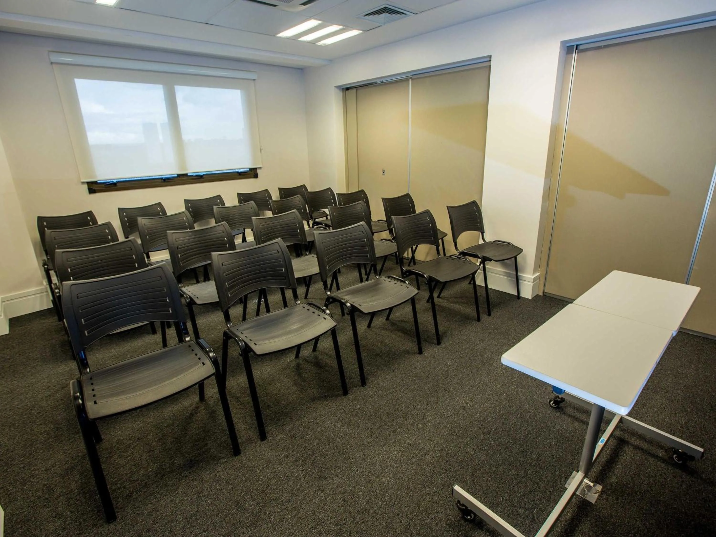 Meeting/conference room in ibis Styles Parauapebas