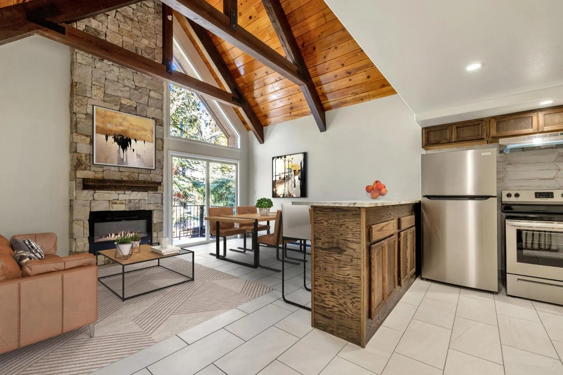 Kitchen or kitchenette in North Lake Lodges & Villas