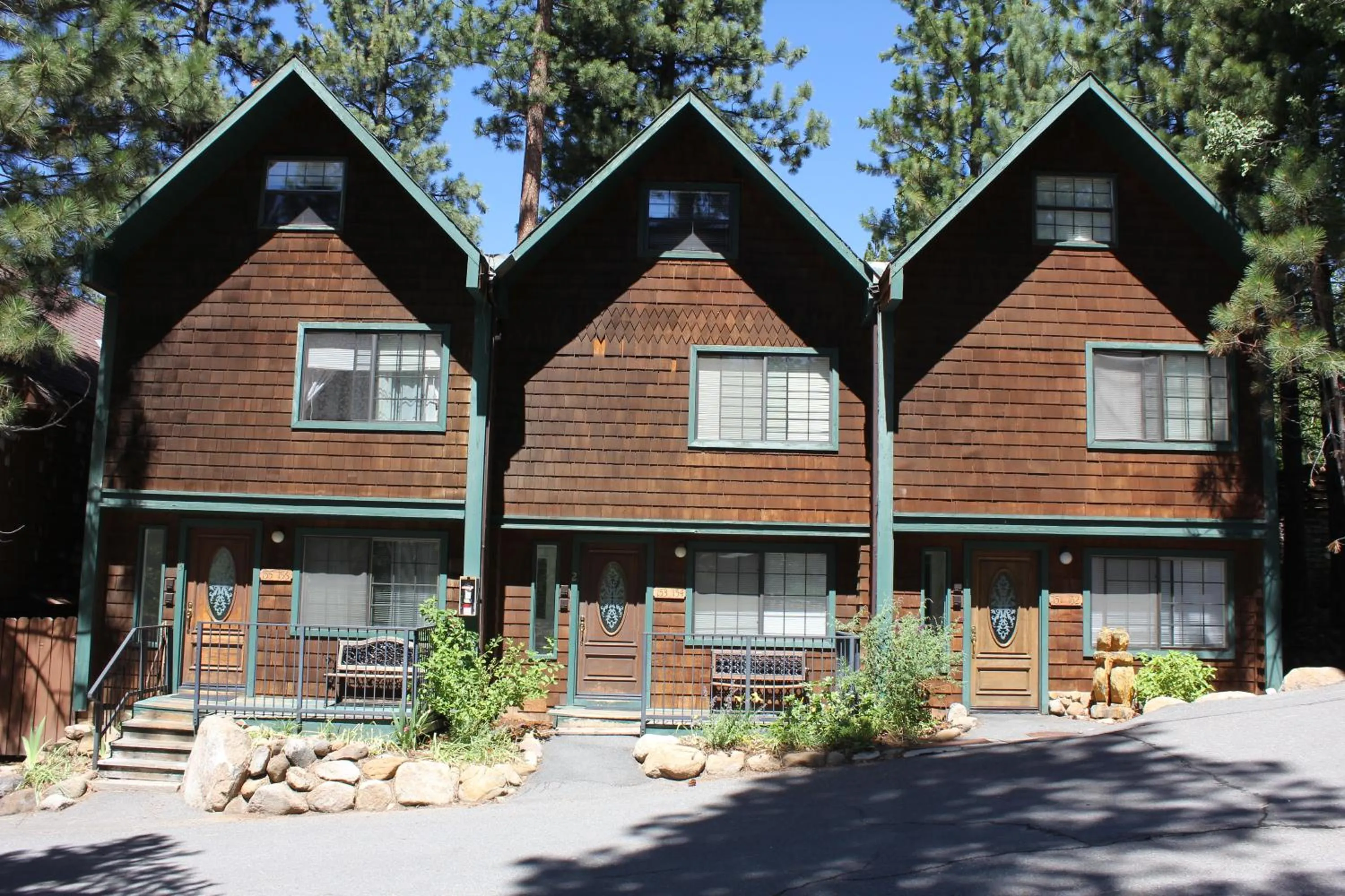 Property building in North Lake Lodges & Villas