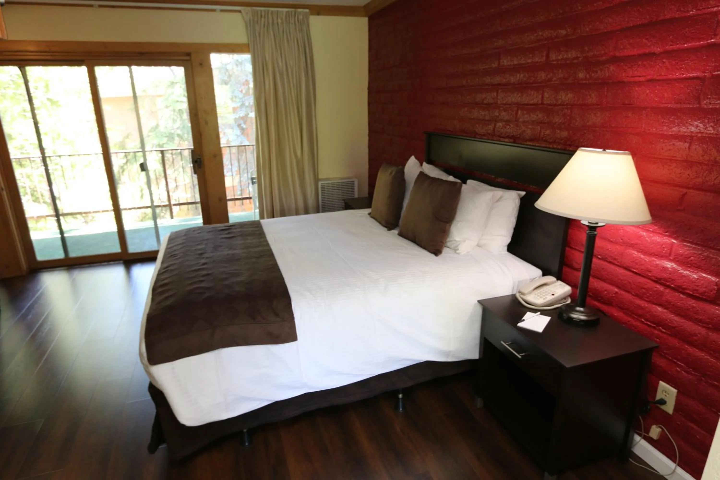 Bed in North Lake Lodges & Villas