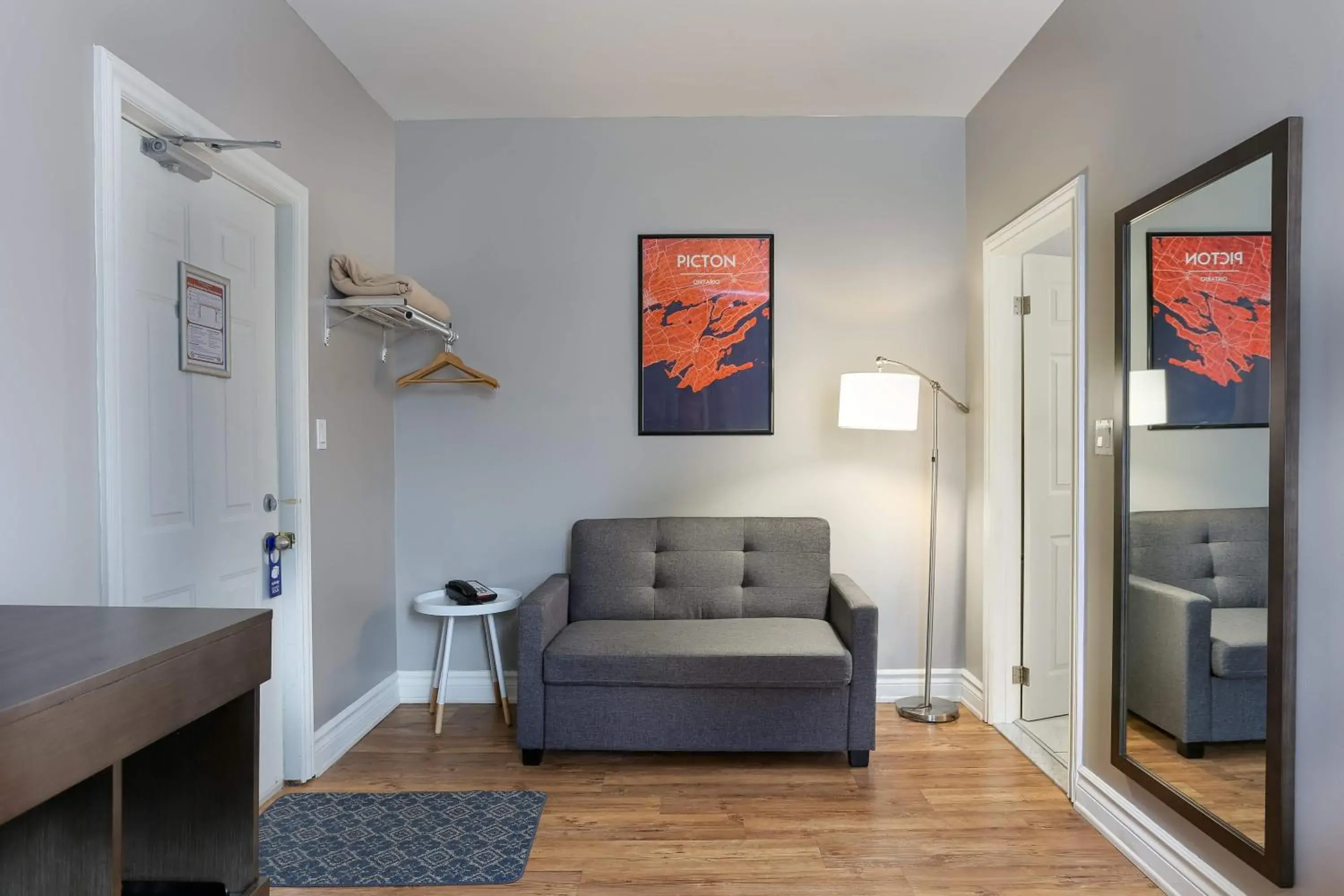 Budget Double Room in Picton Harbour Inn Budget Double Room in Picton Harbour Inn