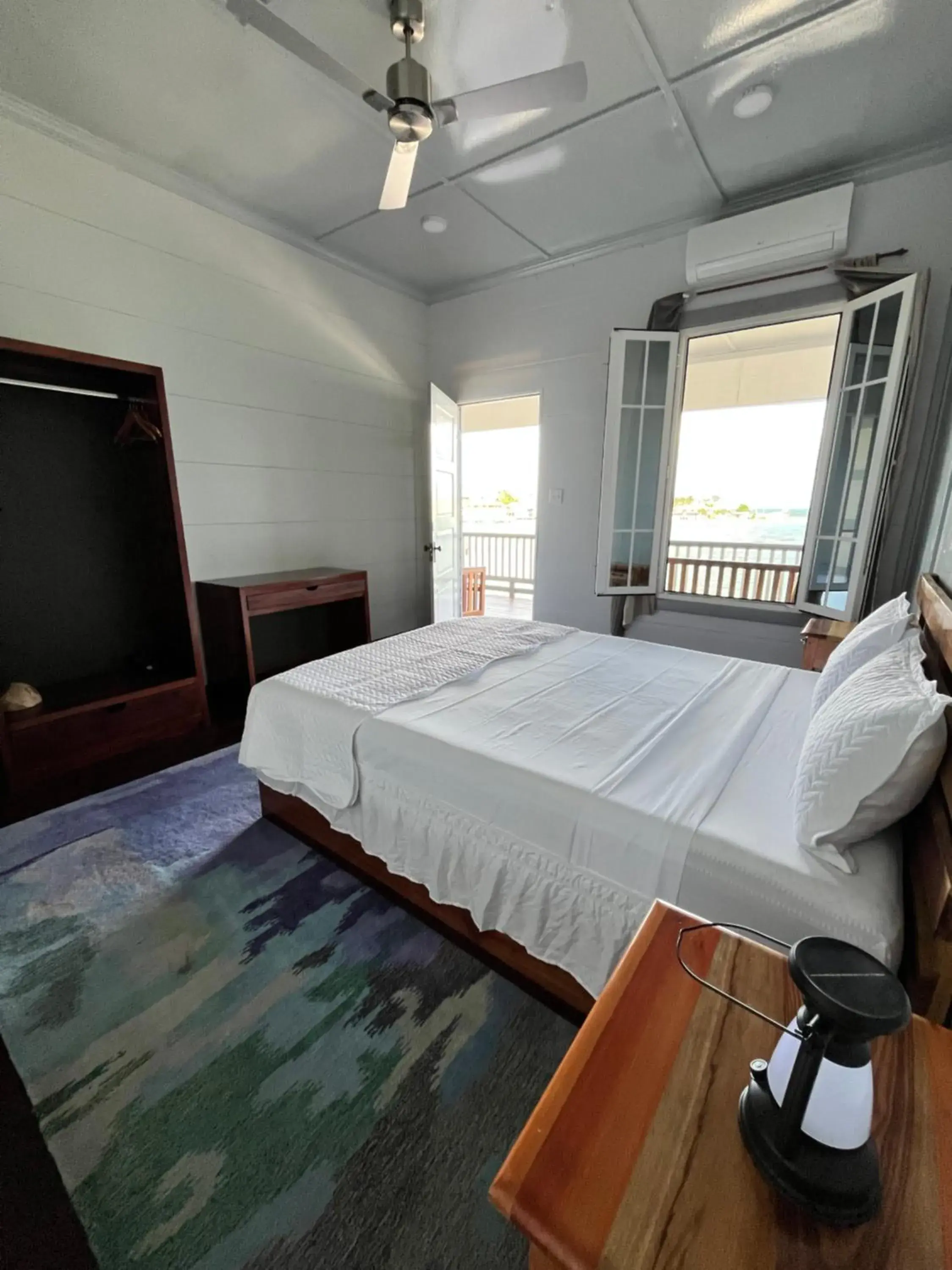 Deluxe Double Room with Sea View in The Ambassador's Terrace Deluxe Double Room with Sea View in The Ambassador's Terrace