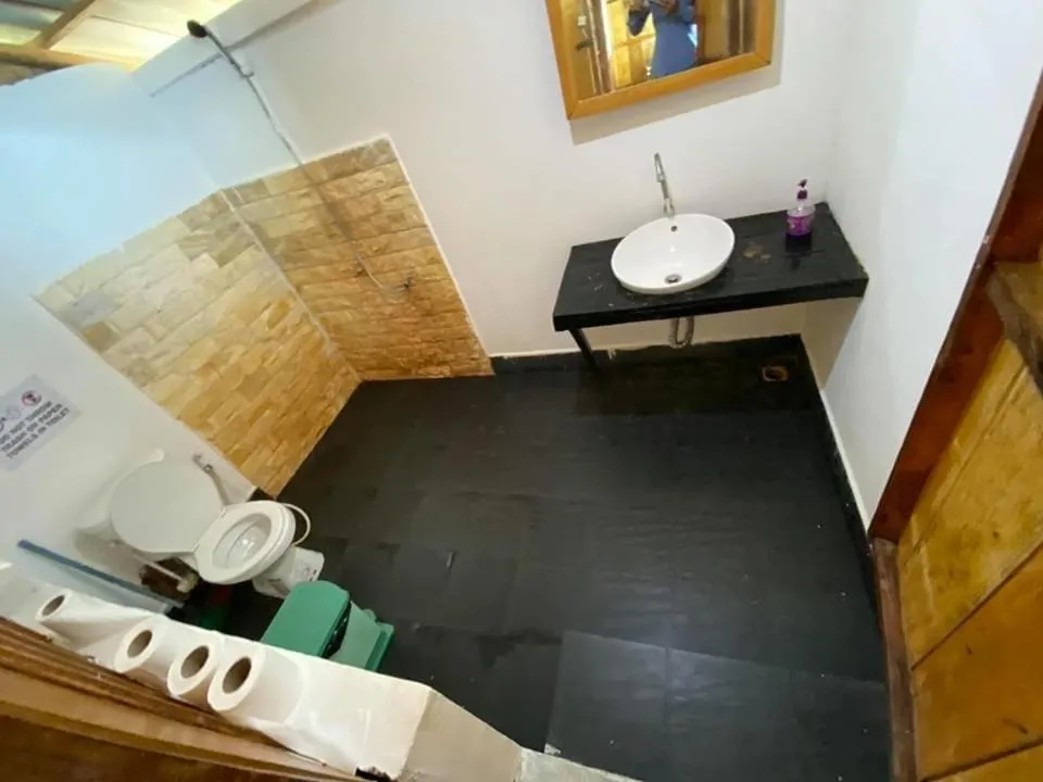 Bathroom in Robinson Bungalows