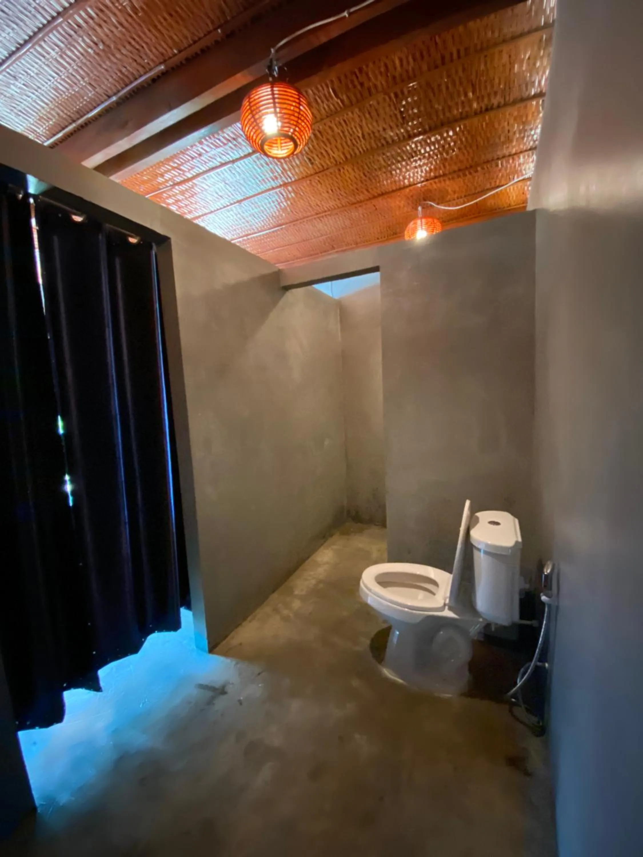 Shower in Robinson Bungalows
