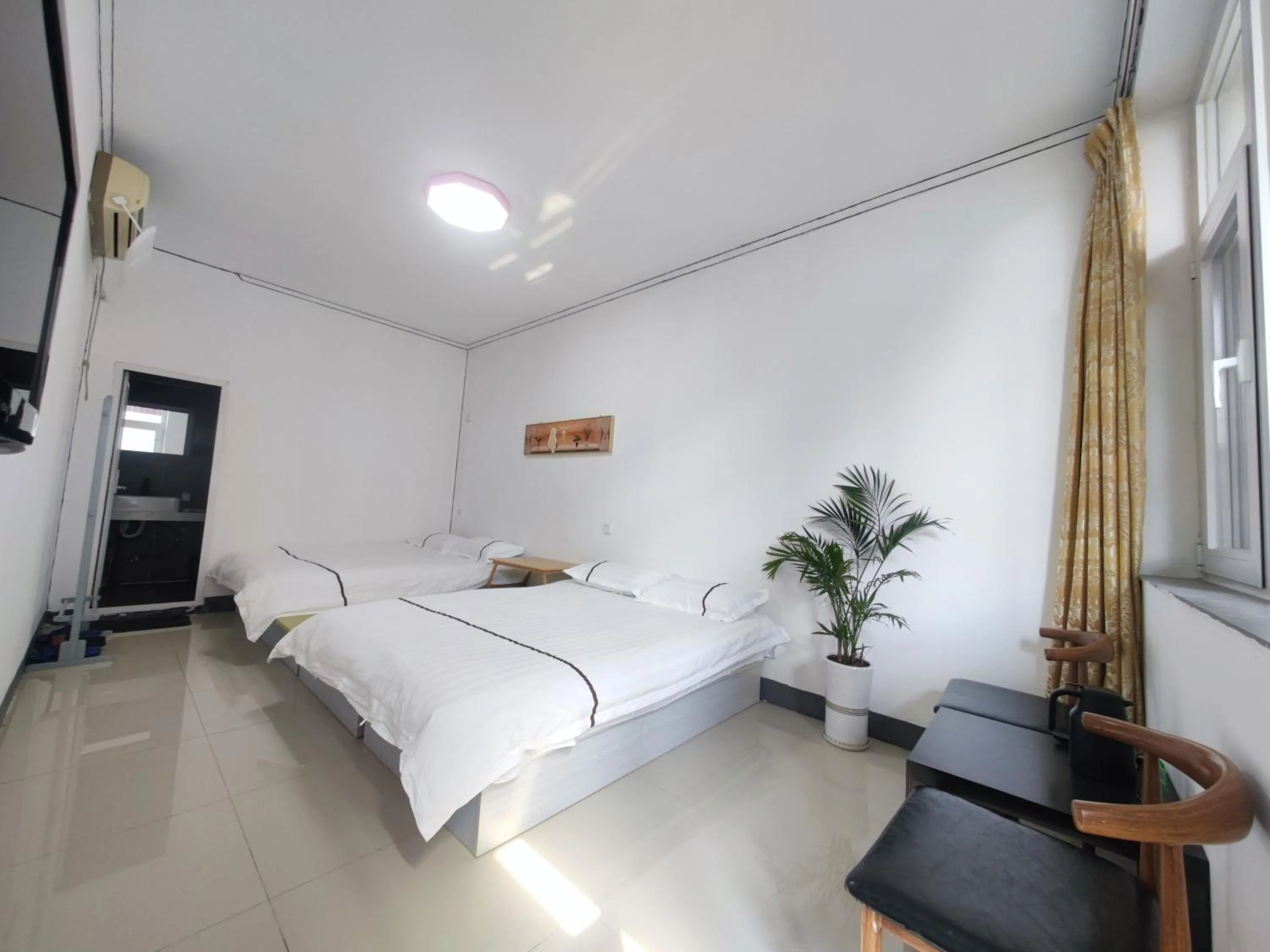 Photo of the whole room, Bed in Gubeikou Great Wall Chengtaoxiaozhu Boutique Homestay