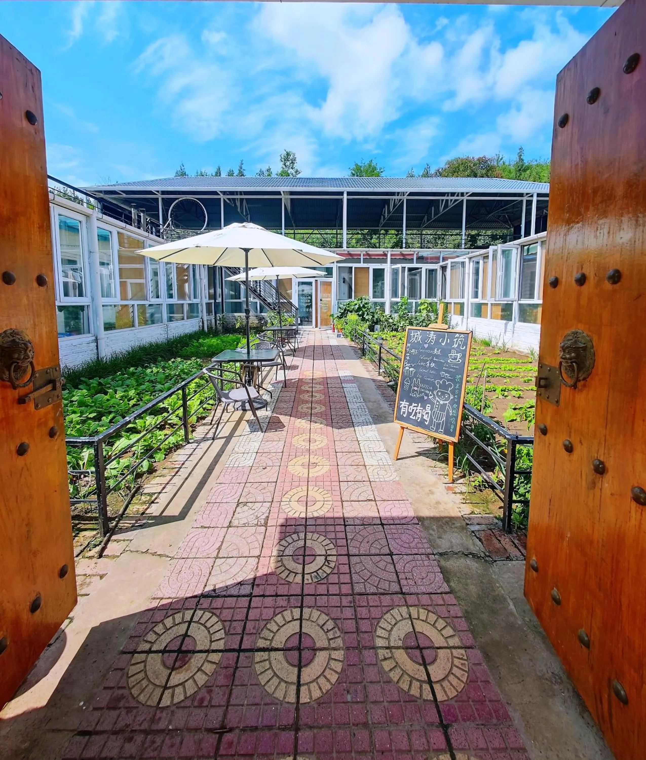 Off site in Gubeikou Great Wall Chengtaoxiaozhu Boutique Homestay