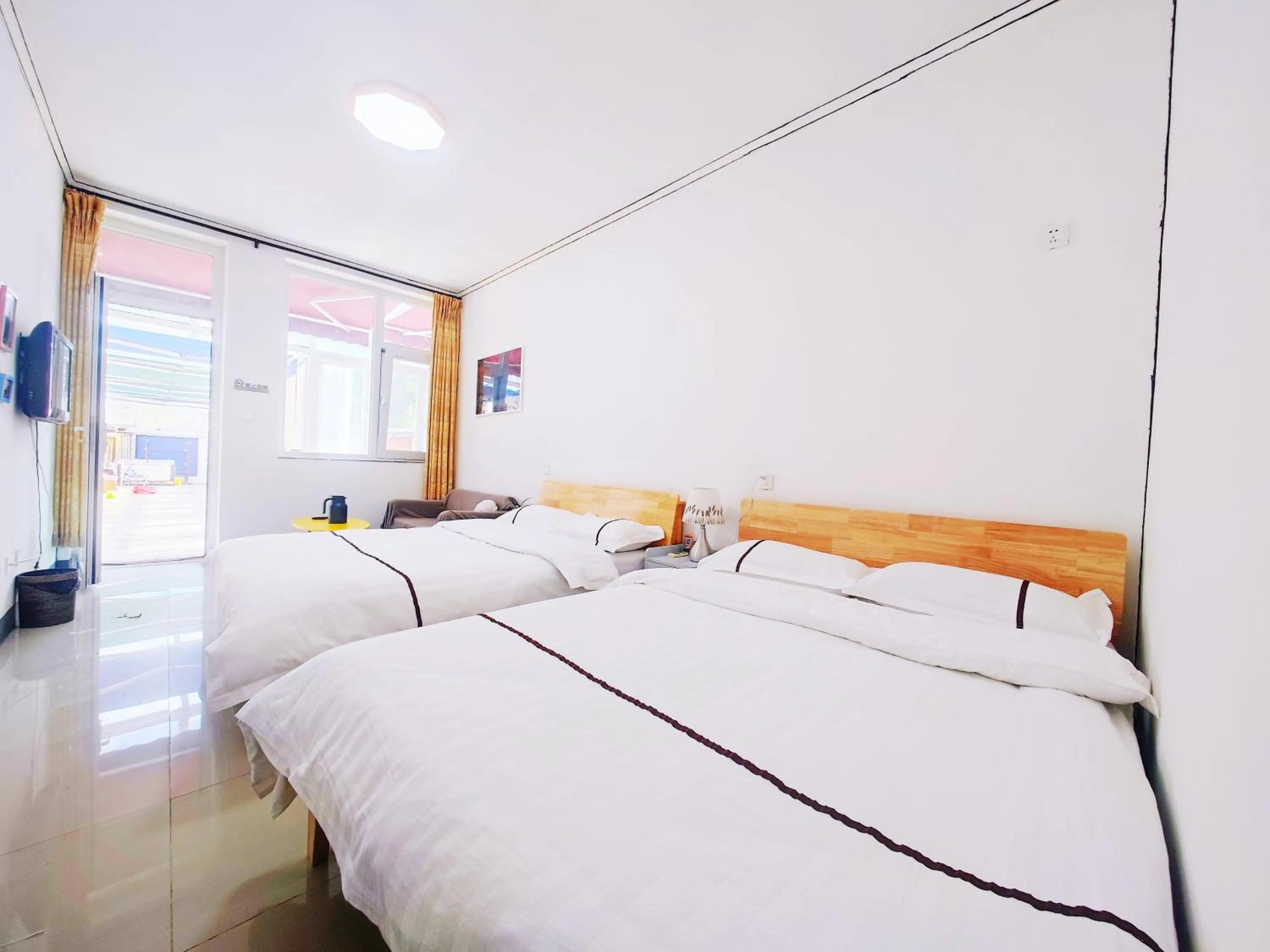 Photo of the whole room, Bed in Gubeikou Great Wall Chengtaoxiaozhu Boutique Homestay