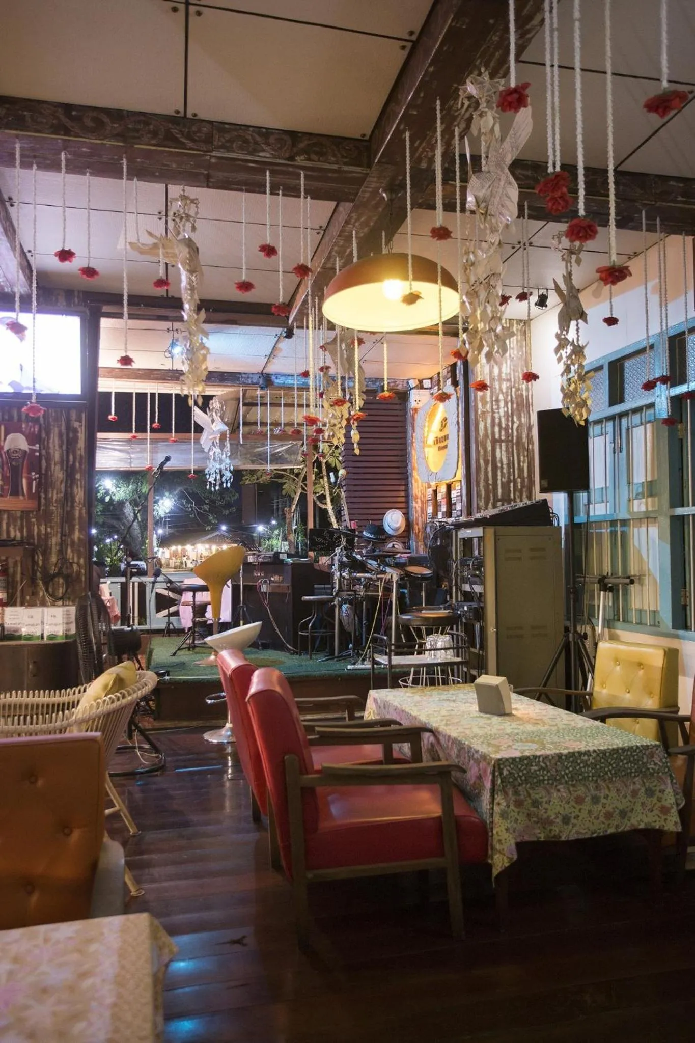 Restaurant/places to eat in Tamajun Hotel