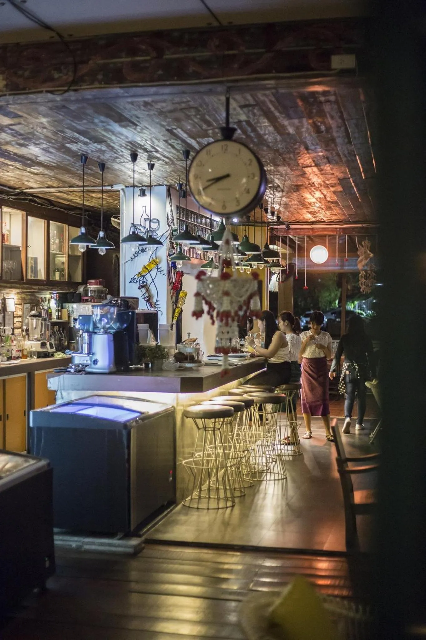 Restaurant/places to eat in Tamajun Hotel