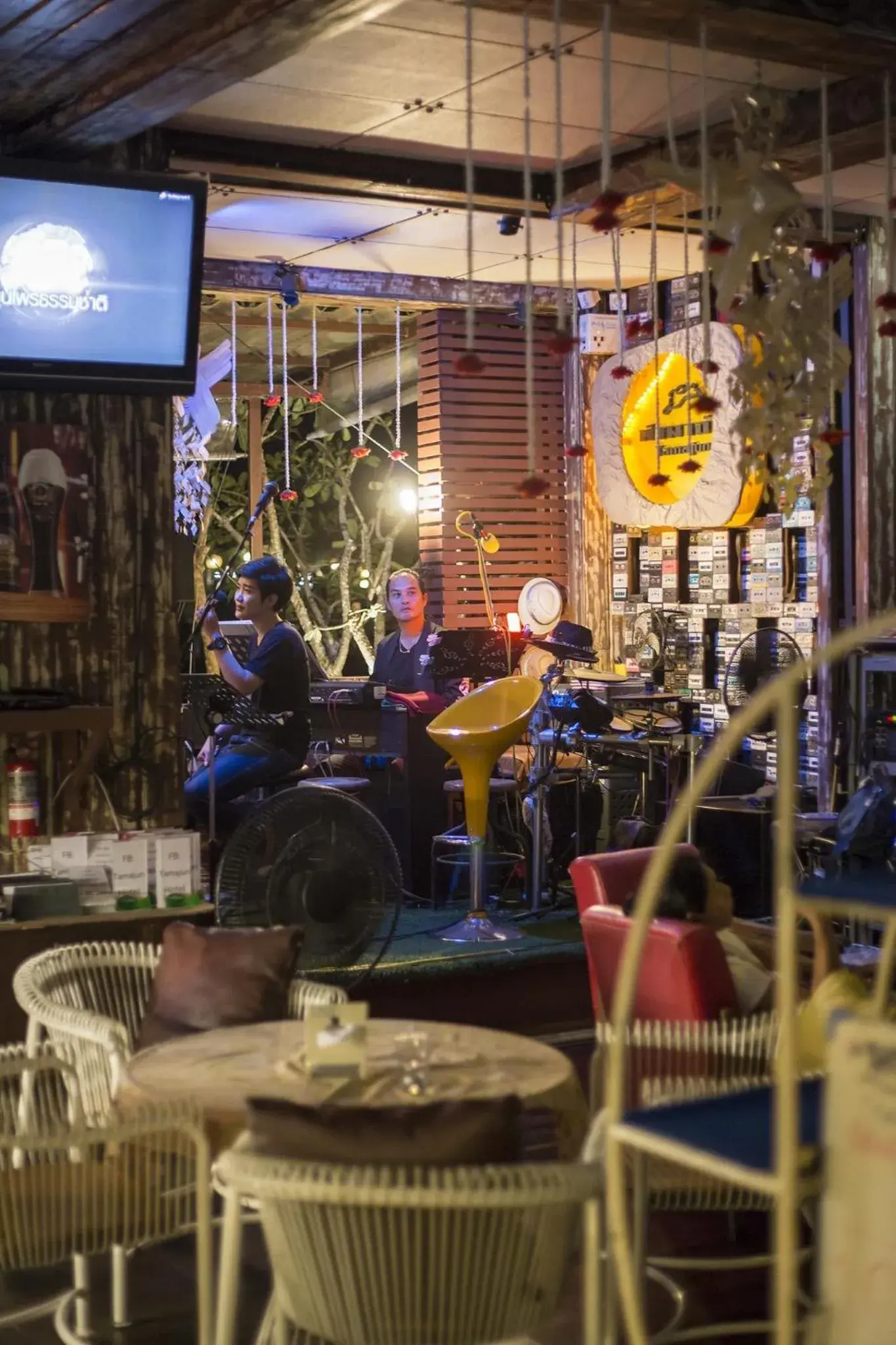 Restaurant/places to eat in Tamajun Hotel Restaurant/places to eat in Tamajun Hotel