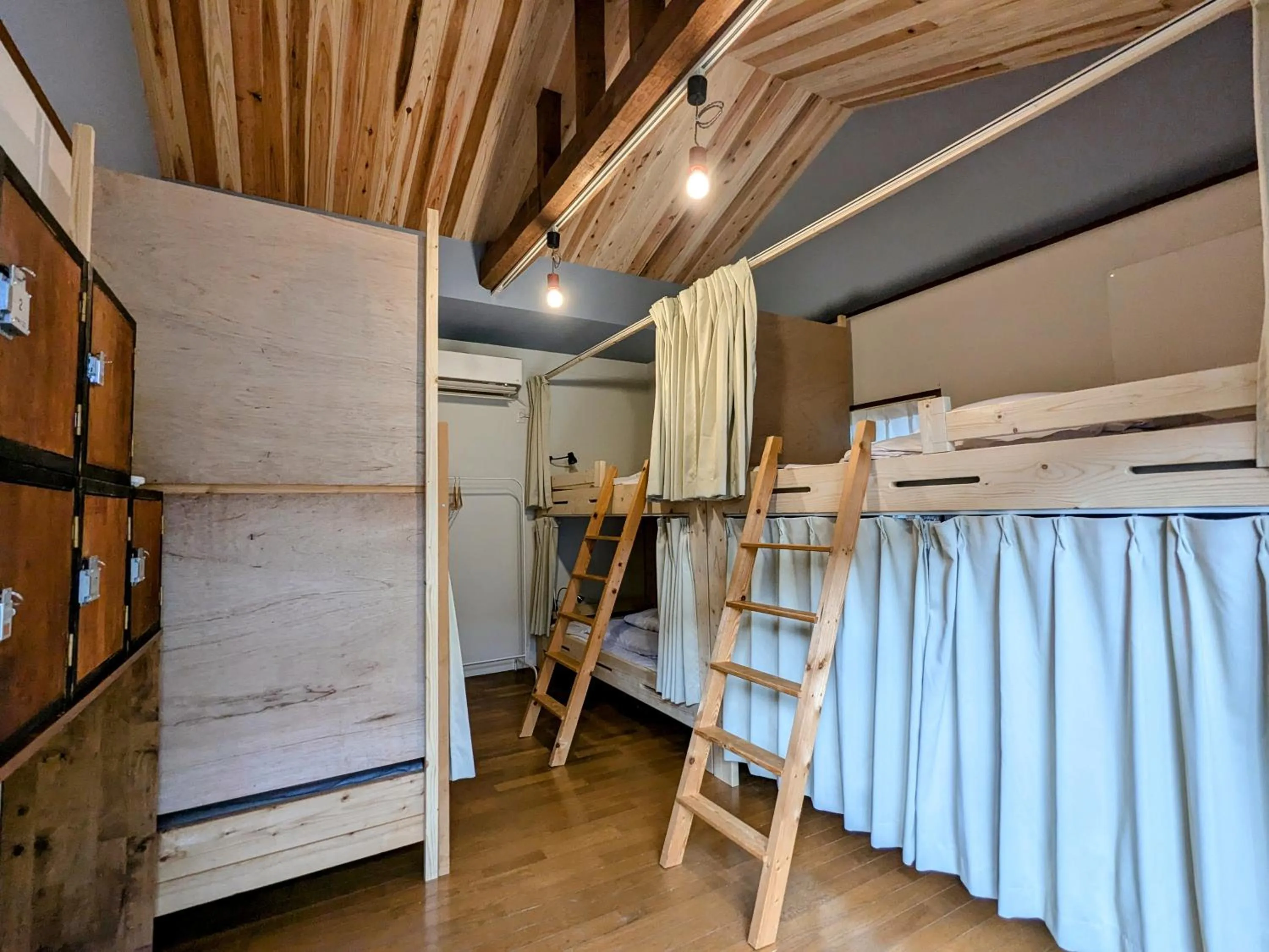 Bed in Yuzan Guesthouse