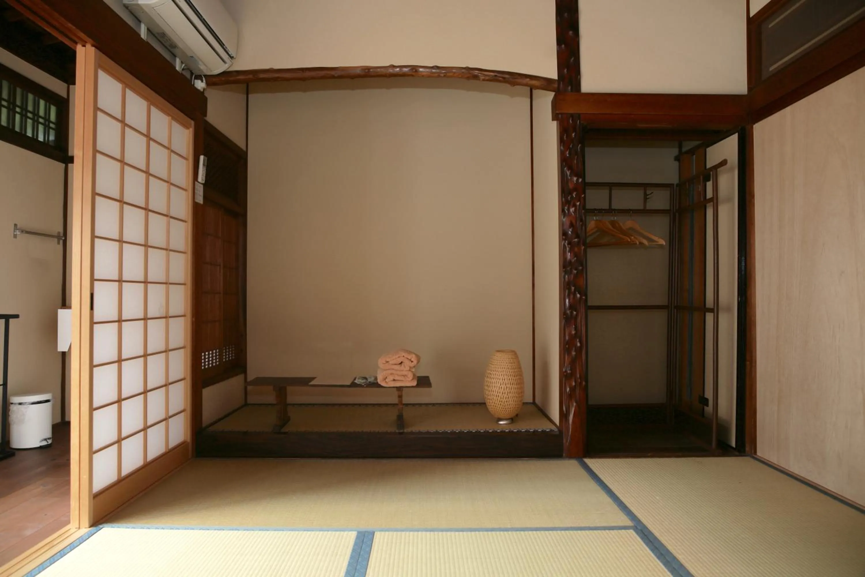Photo of the whole room in Yuzan Guesthouse