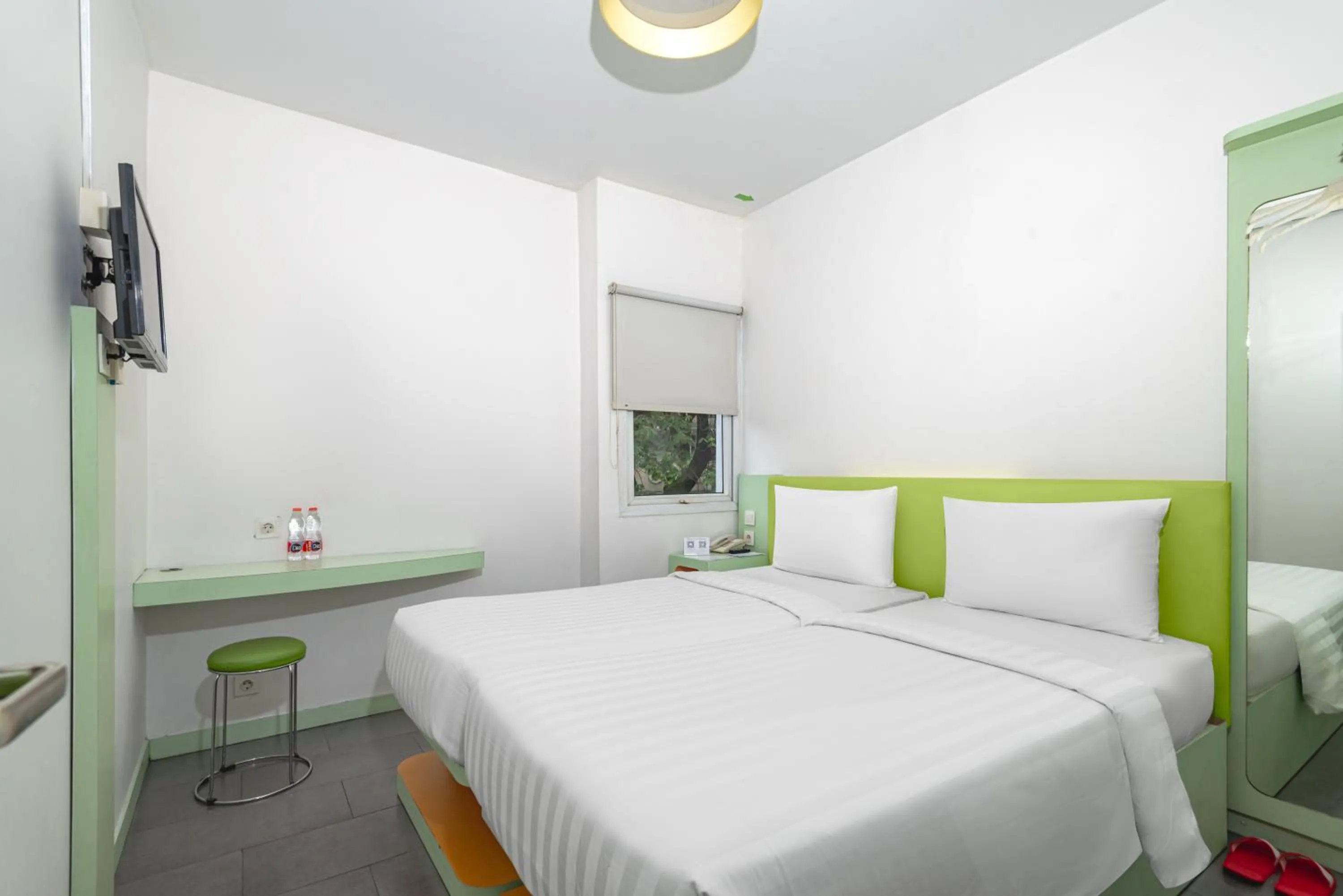 Bed in Swift Inn Aeropolis Airport