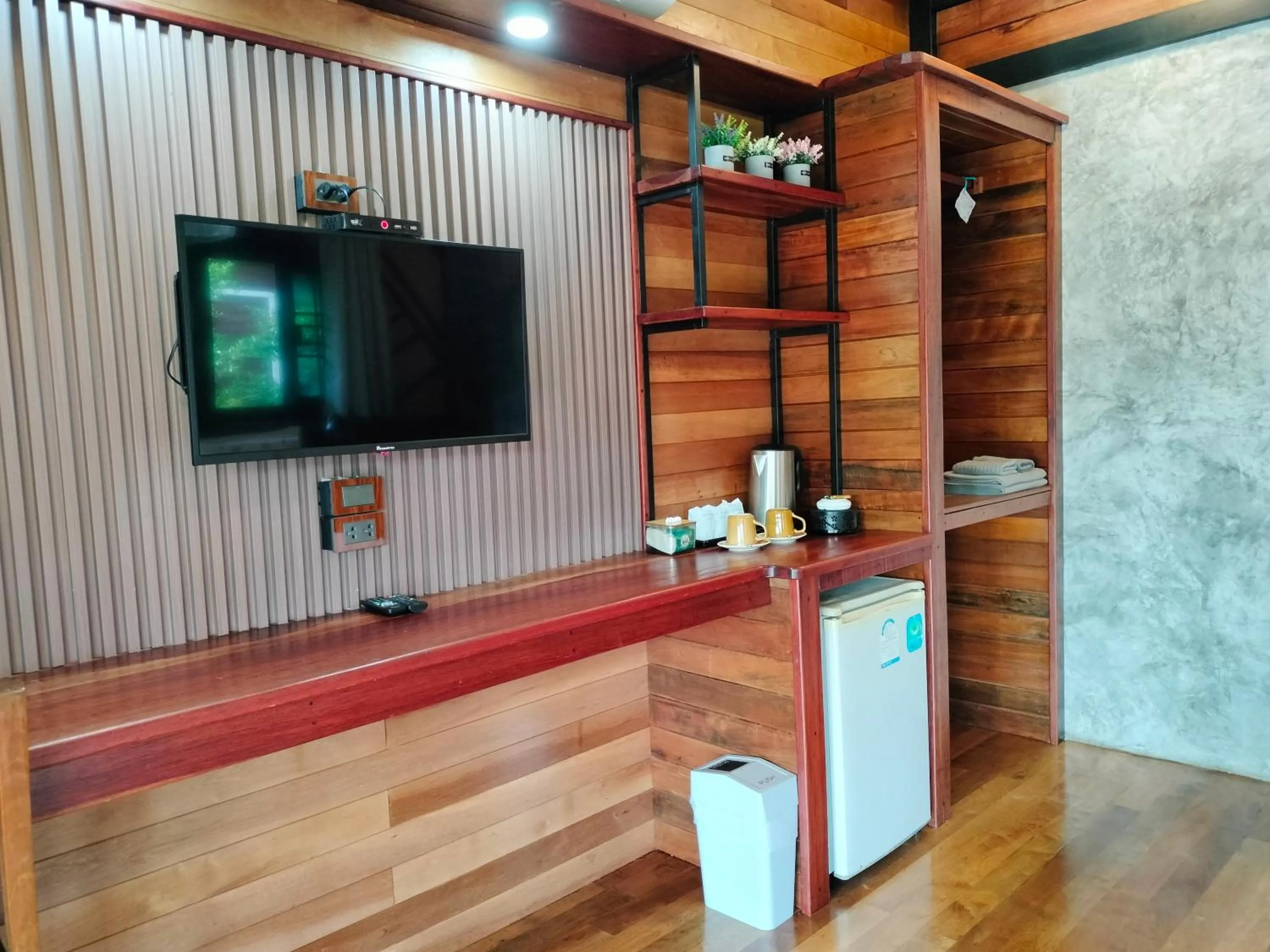 TV and multimedia in Suntisook Resort