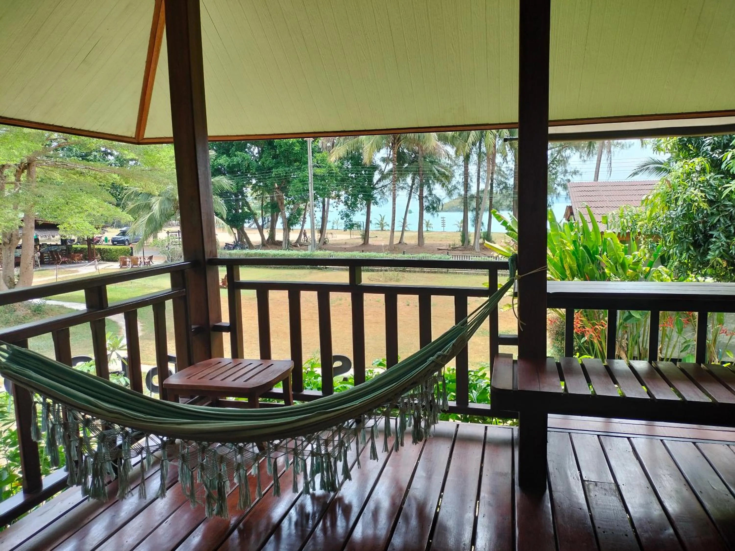 Suntisook Resort