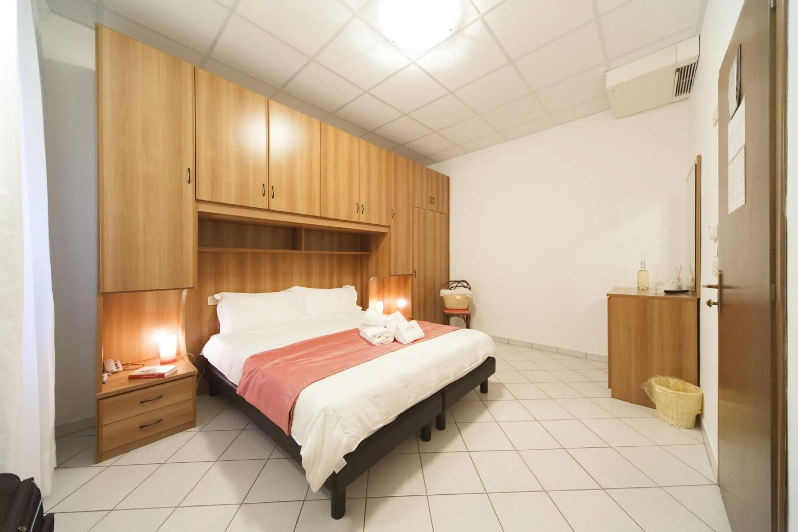 Bedroom, Bed in Hotel del Mar