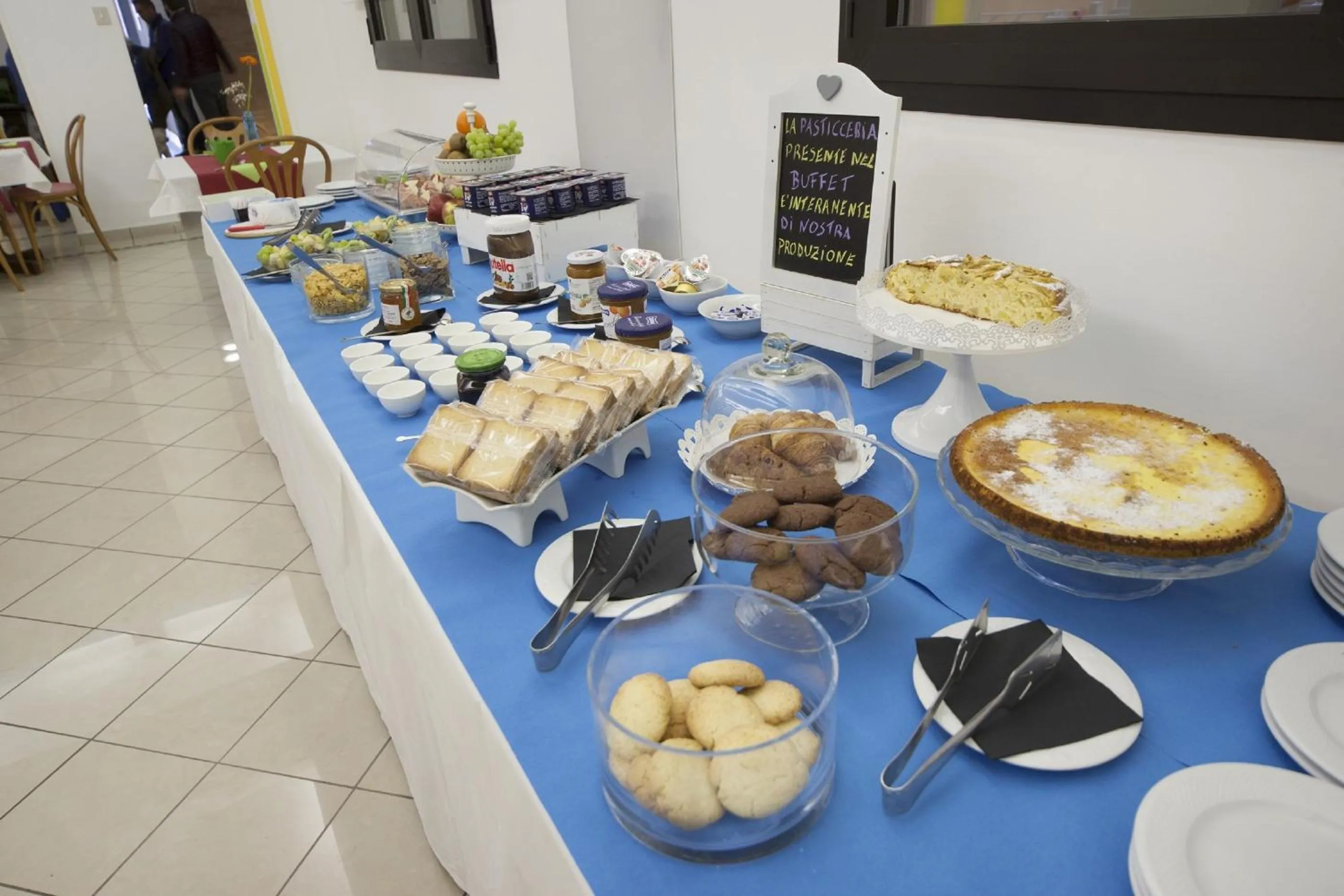 Breakfast in Hotel del Mar