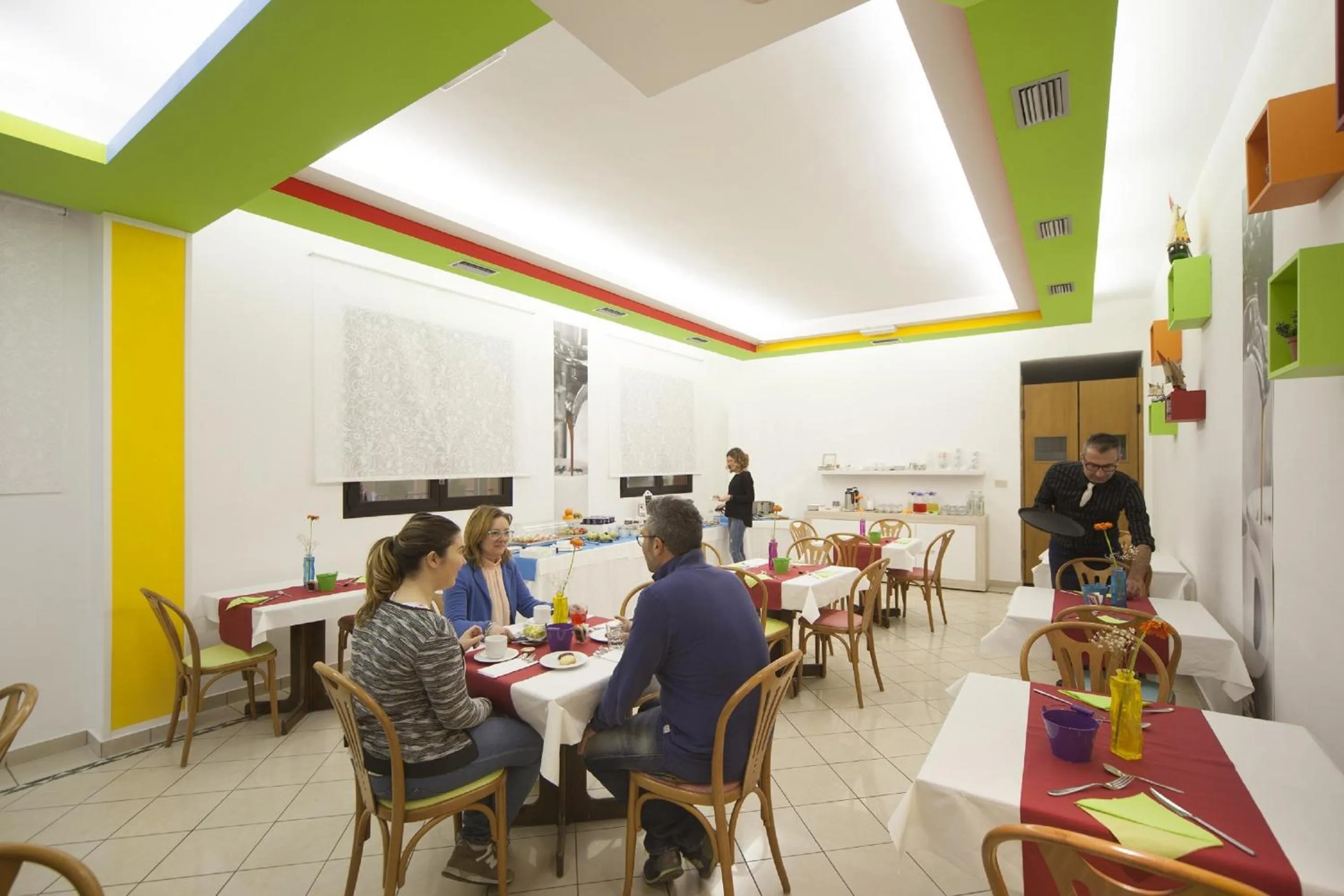 Communal lounge/ TV room in Hotel del Mar