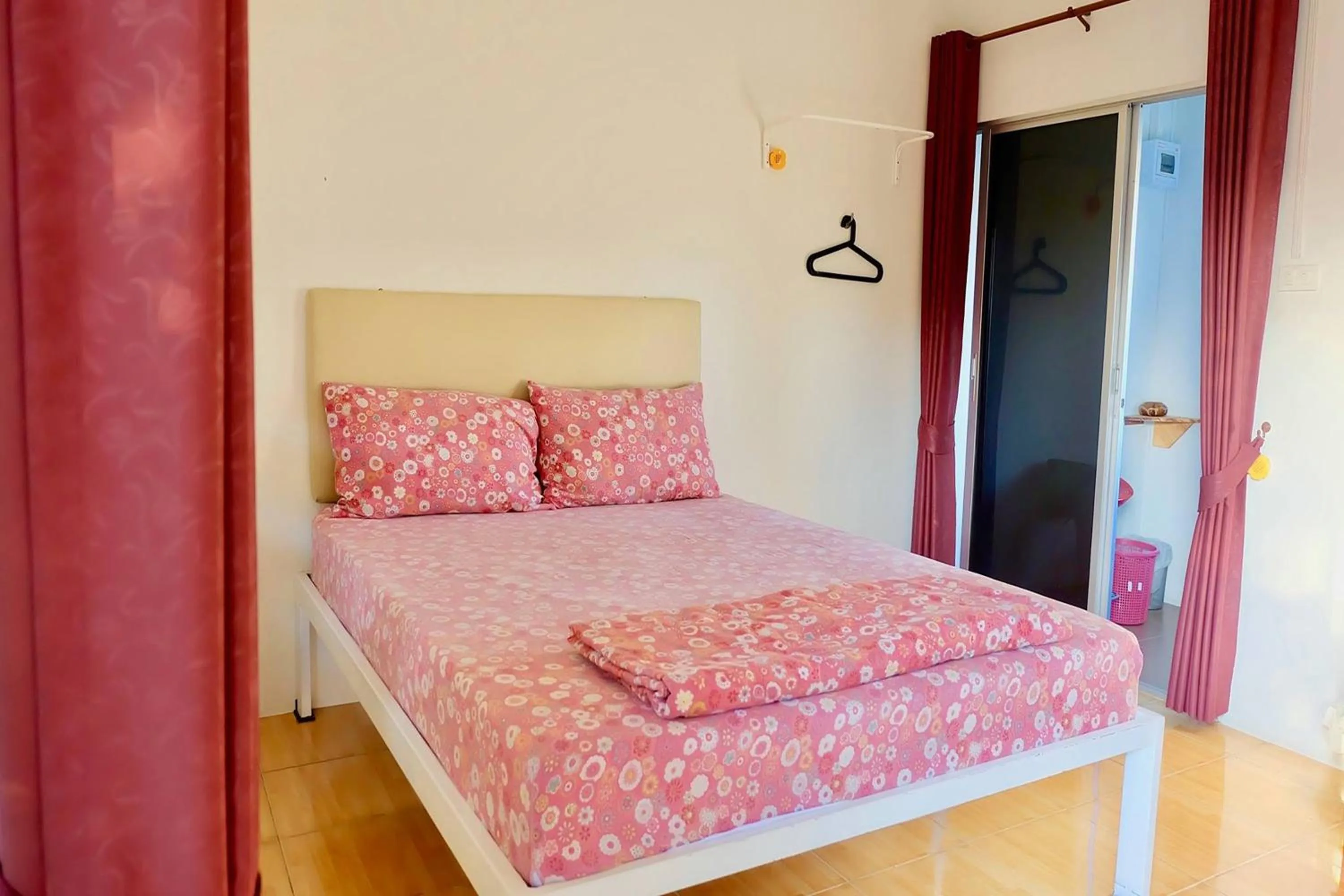 Bed in Ruai Thong Pong Pai Resort