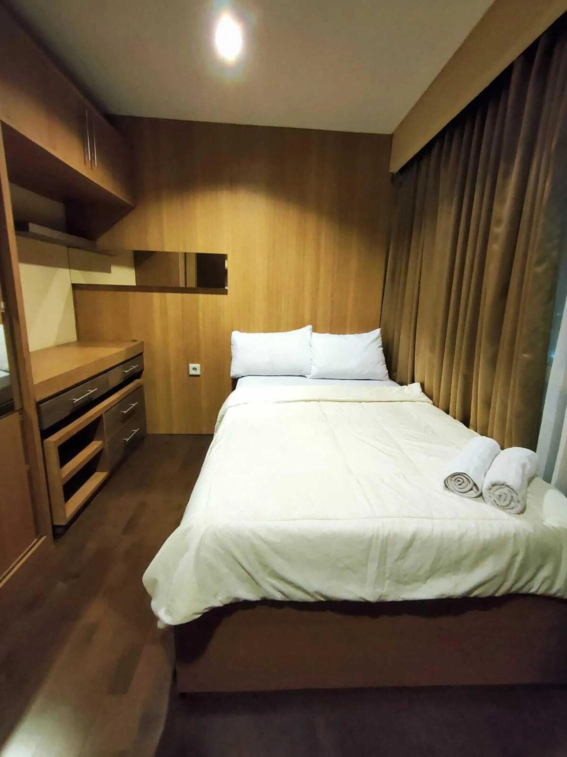 Bed in eL ROYALE by Farizi Rooms