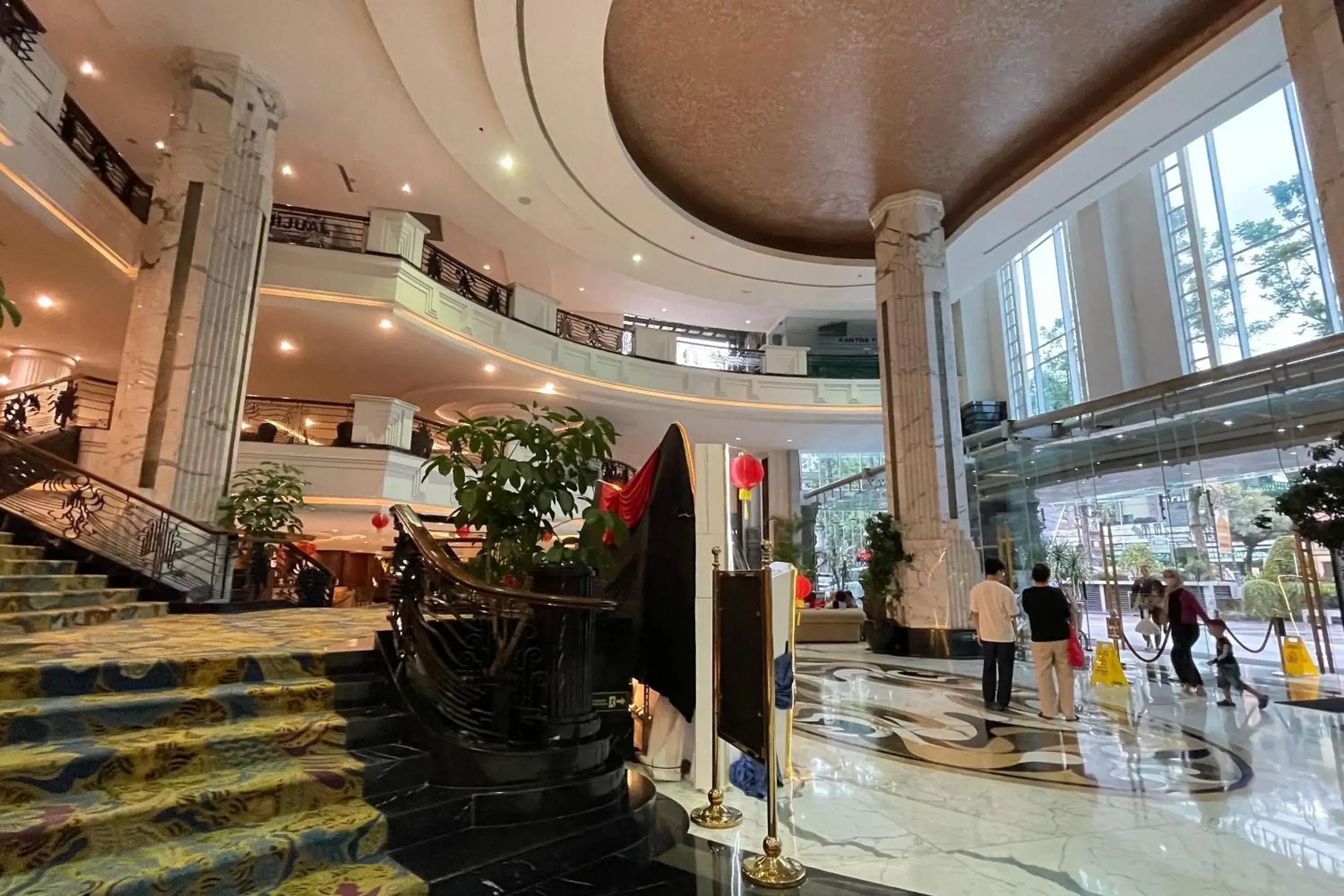 Lobby or reception in eL ROYALE by Farizi Rooms Lobby or reception in eL ROYALE by Farizi Rooms