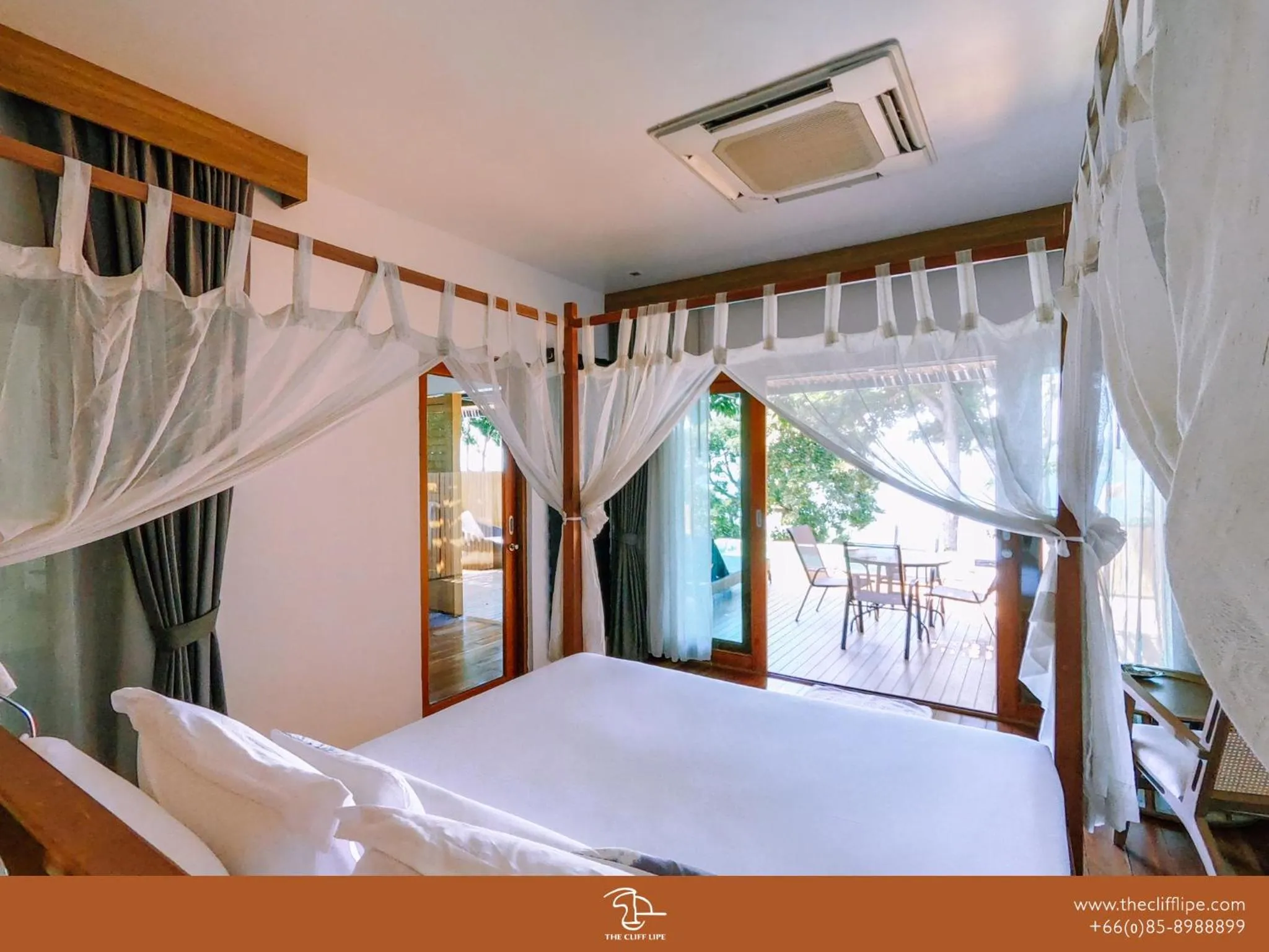 Bed in The Cliff Lipe