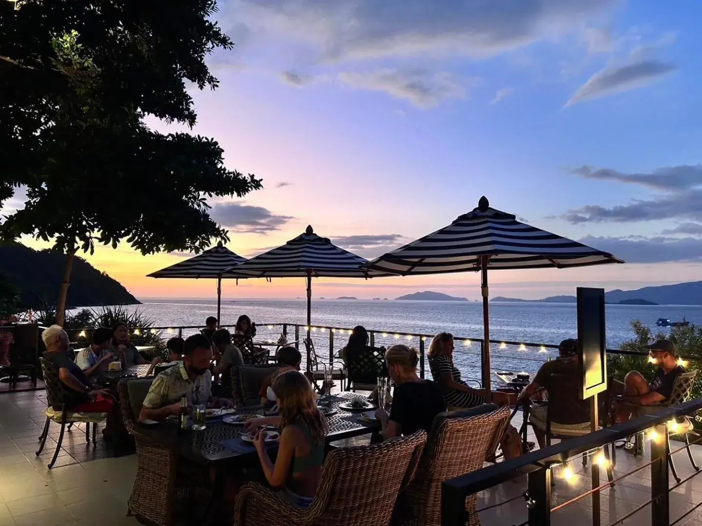 Restaurant/places to eat in The Cliff Lipe Restaurant/places to eat in The Cliff Lipe
