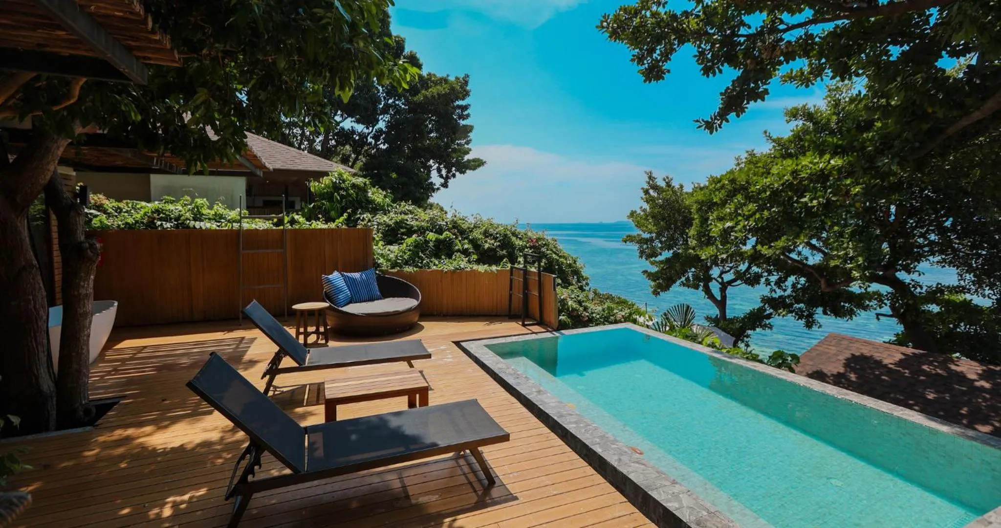 Day in The Cliff Lipe