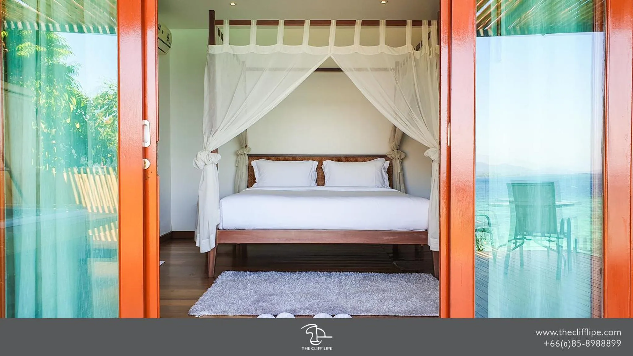 Bed in The Cliff Lipe