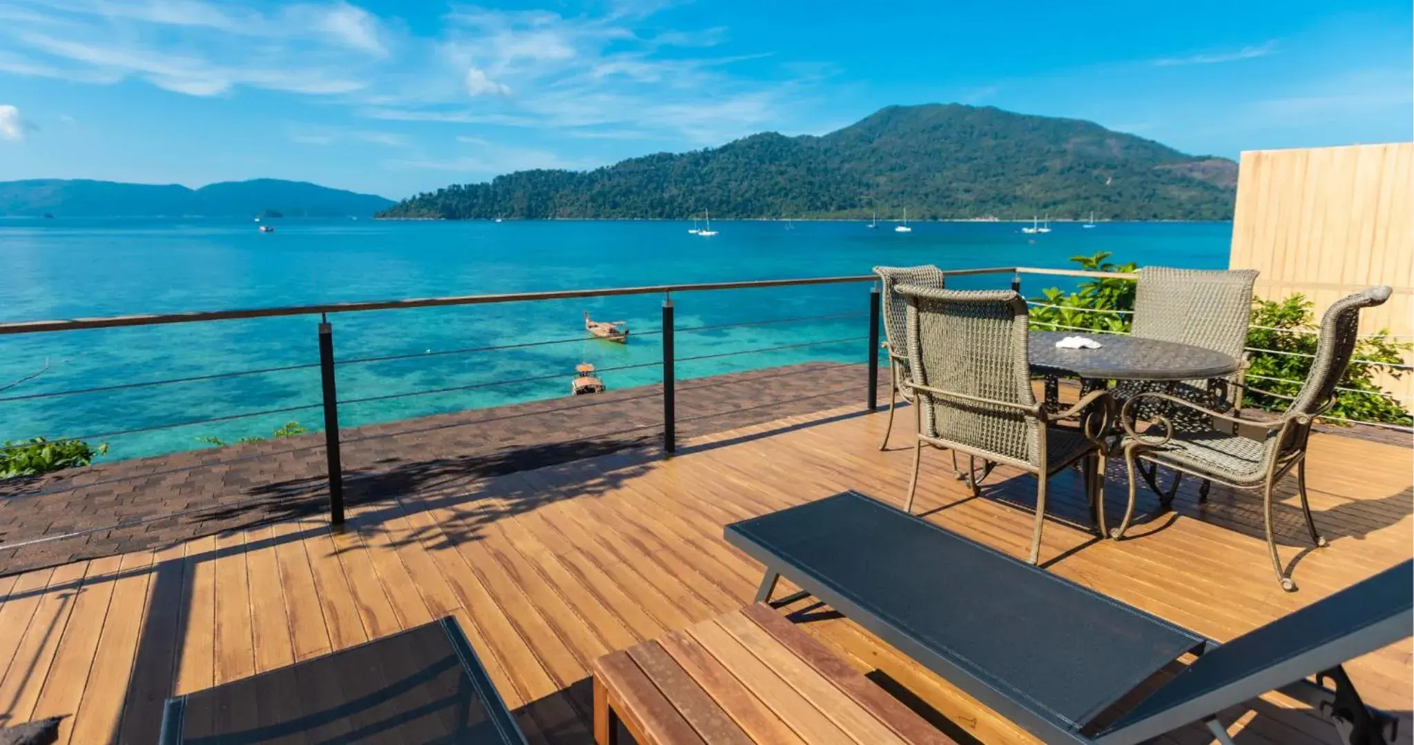 Landmark view in The Cliff Lipe Landmark view in The Cliff Lipe