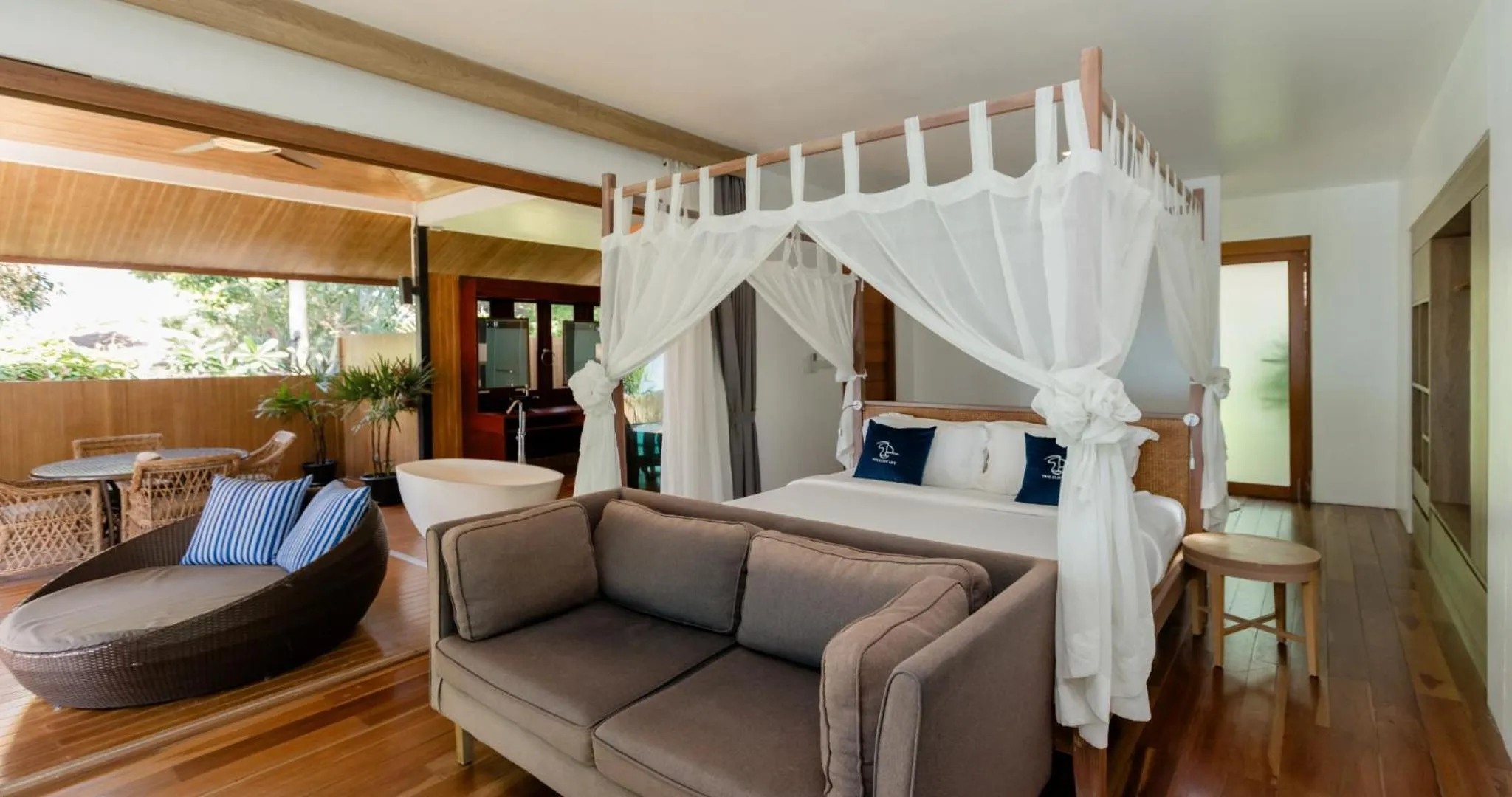 Bedroom in The Cliff Lipe